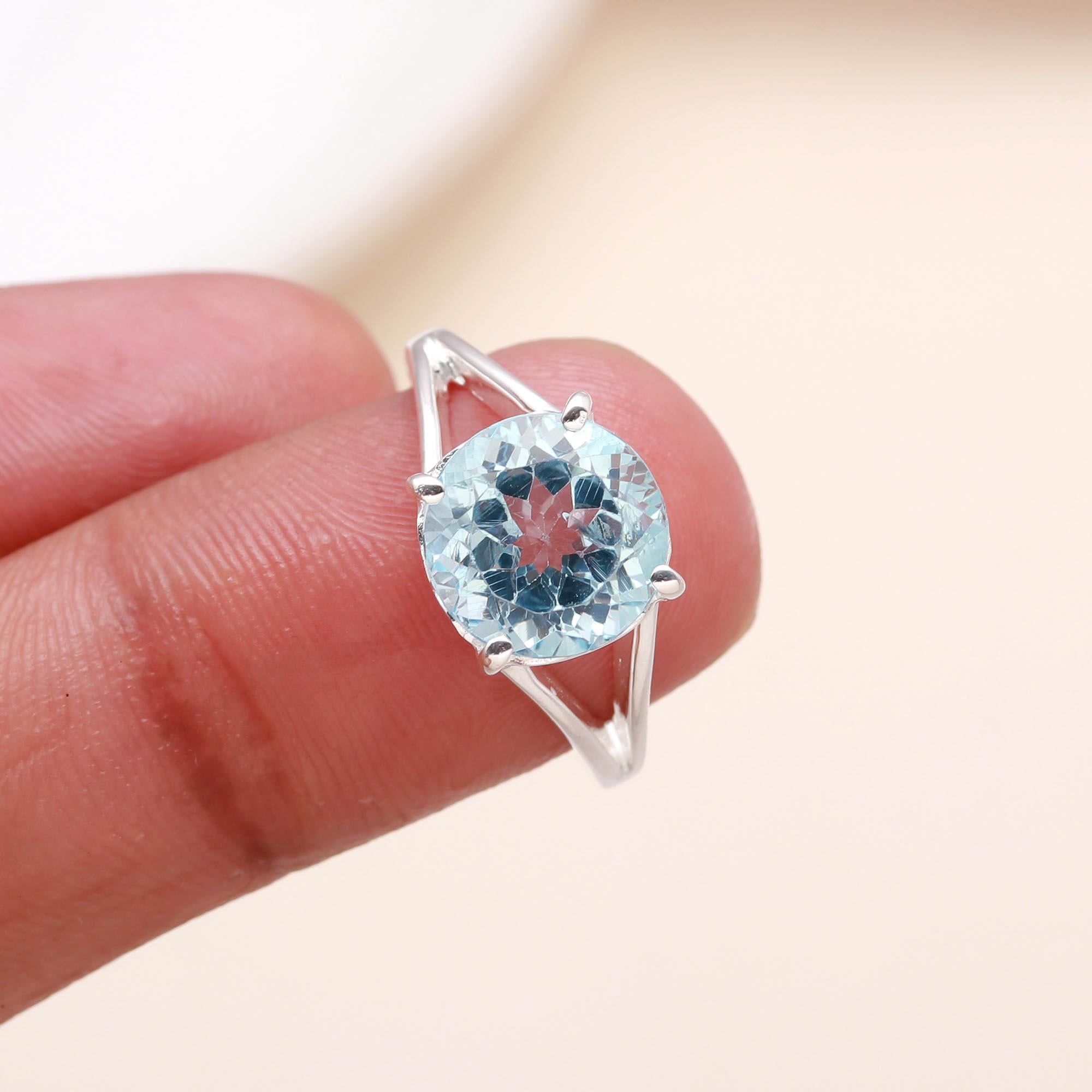 Round Blue Topaz: Vintage Style Scroll Ring
