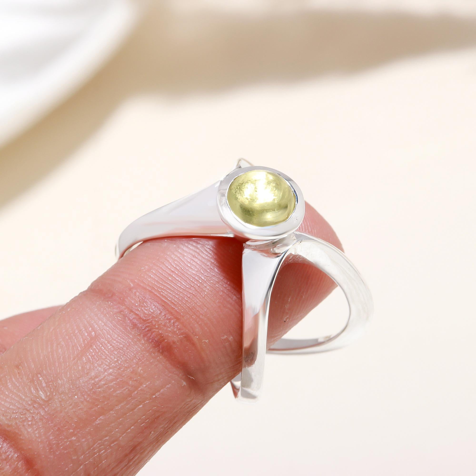 The Solar Nexus : Modern Cross Over Band