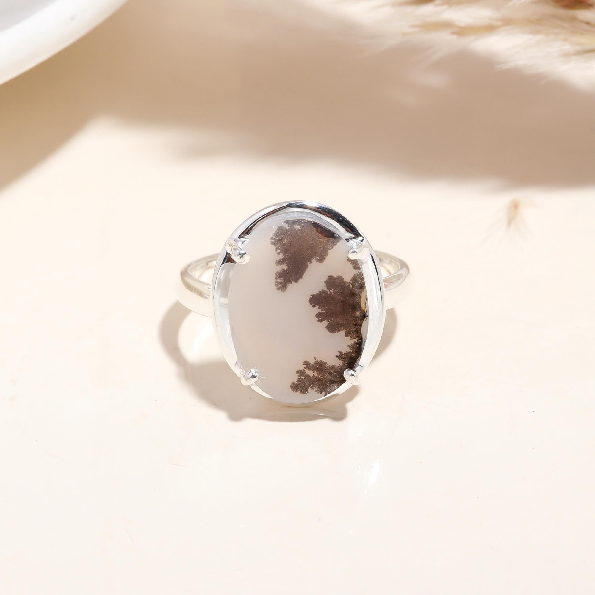 The Winter Landscape: Organic Fern Pattern Ring