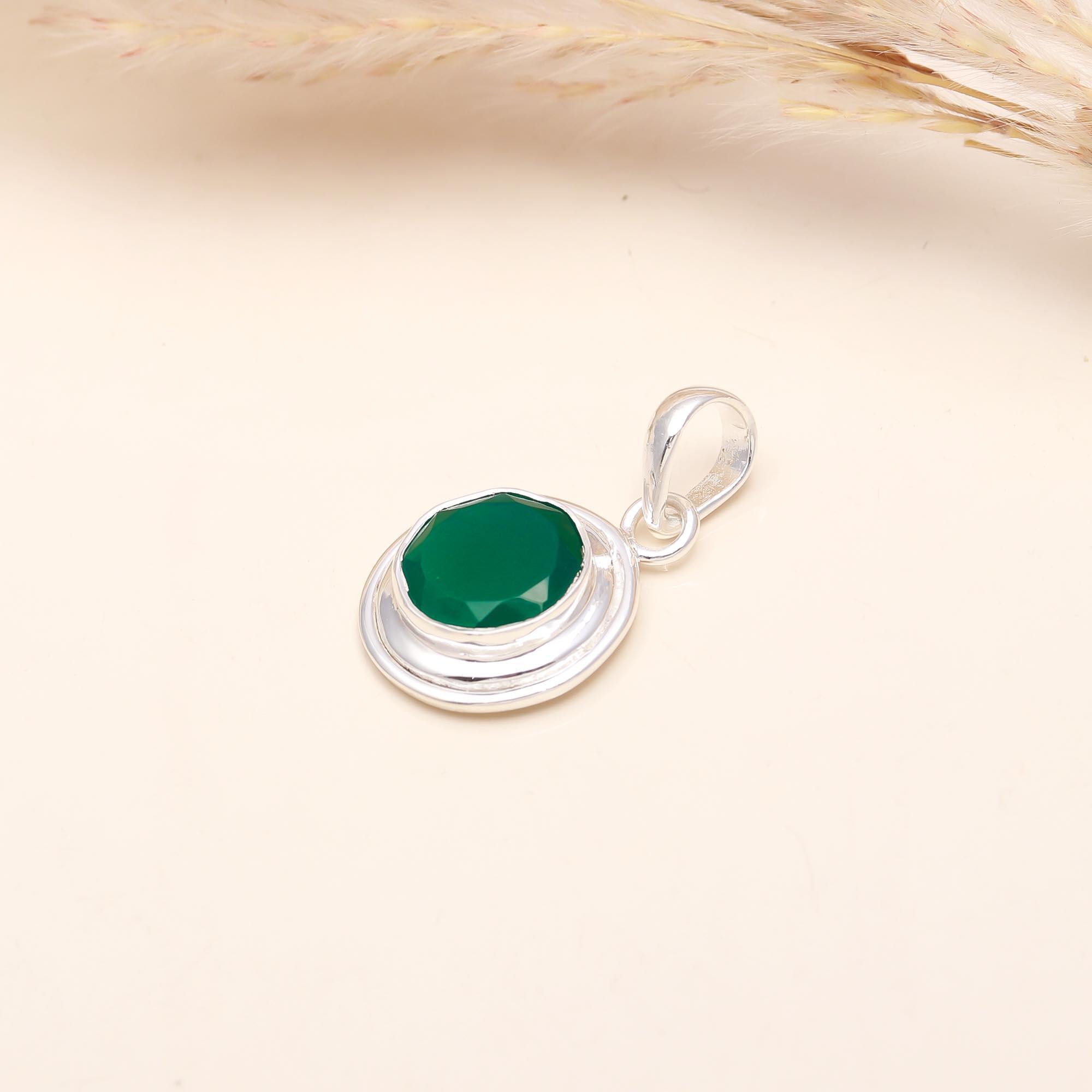 The Emerald Orb: Minimalist Round Green Onyx Bezel Pendant