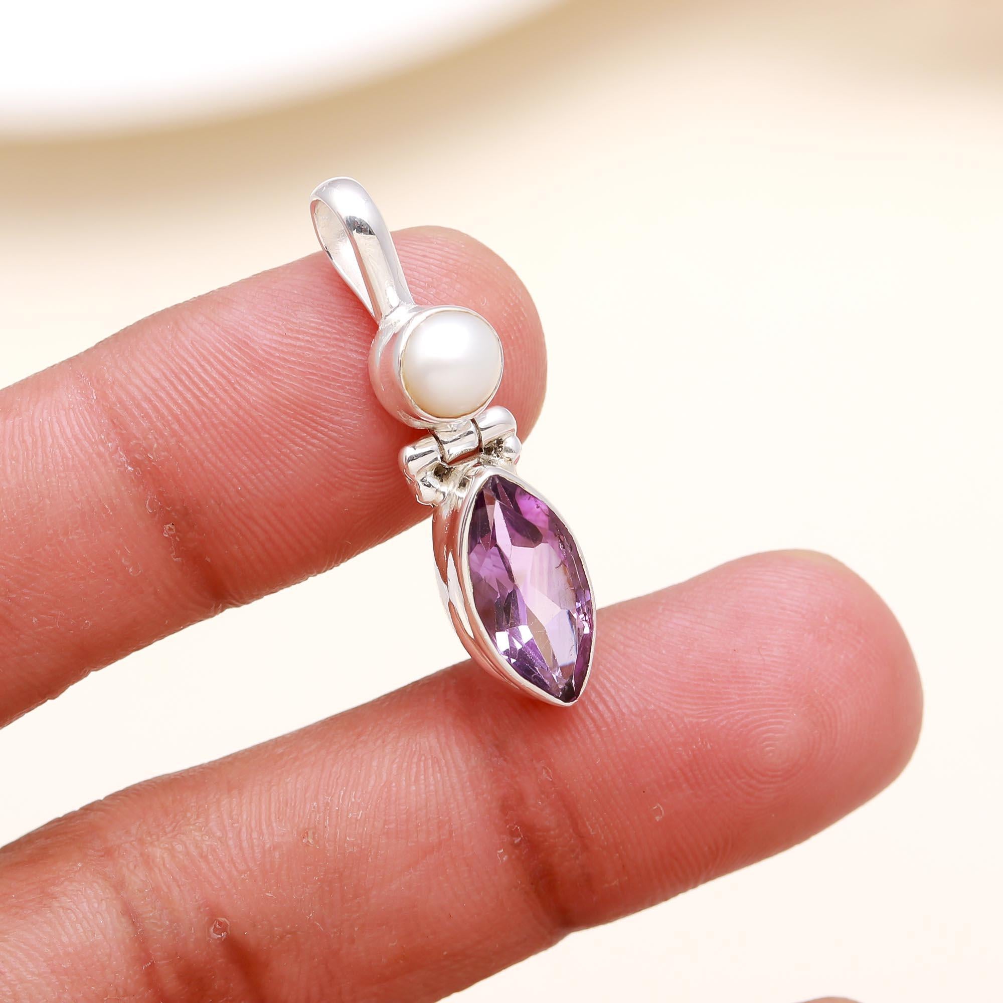 The Lavender Luster: Amethyst & Pearl Articulated Drop Pendant