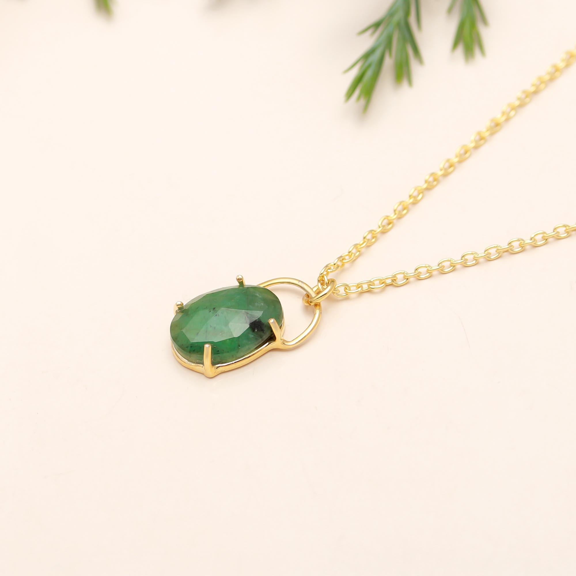 The Emerald Oval: Faceted Green Gemstone Necklace