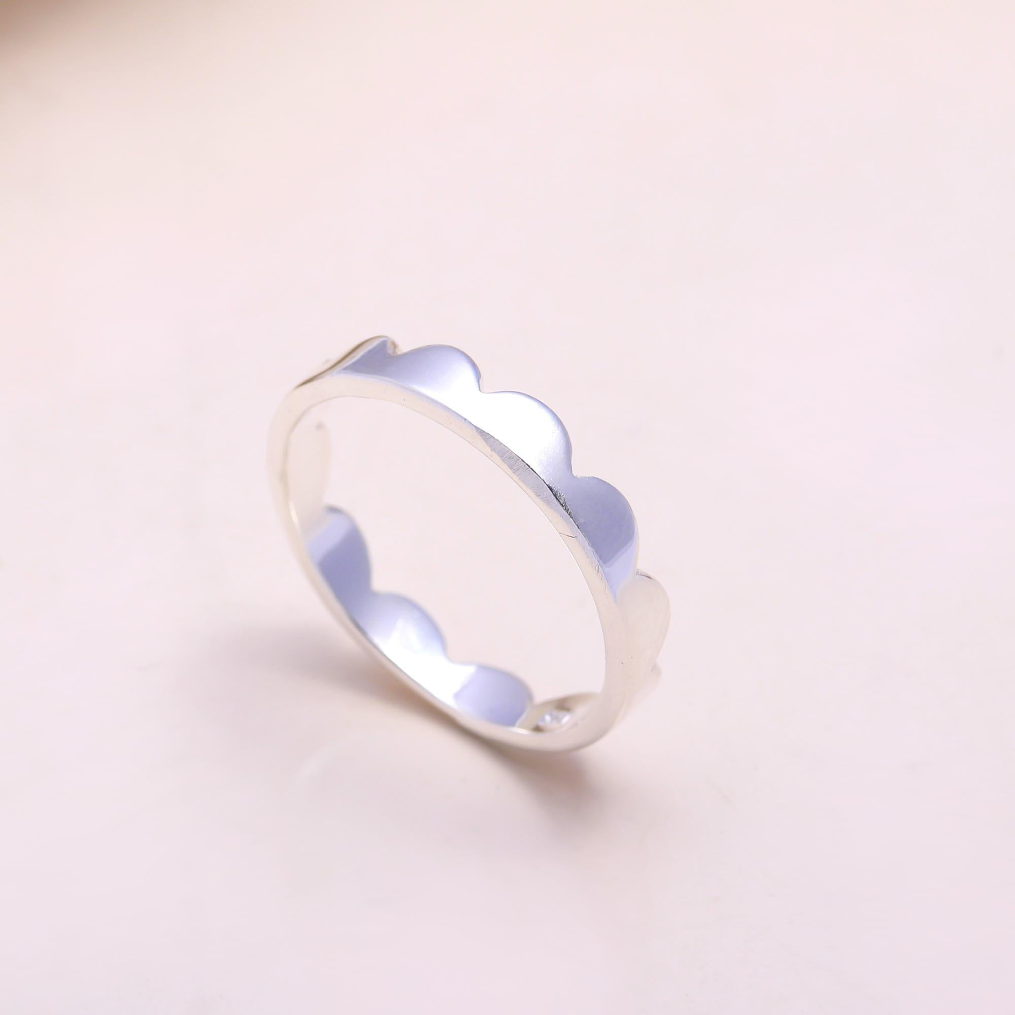 The Scallop Wave Ring: Silver Scalloped Edge Band
