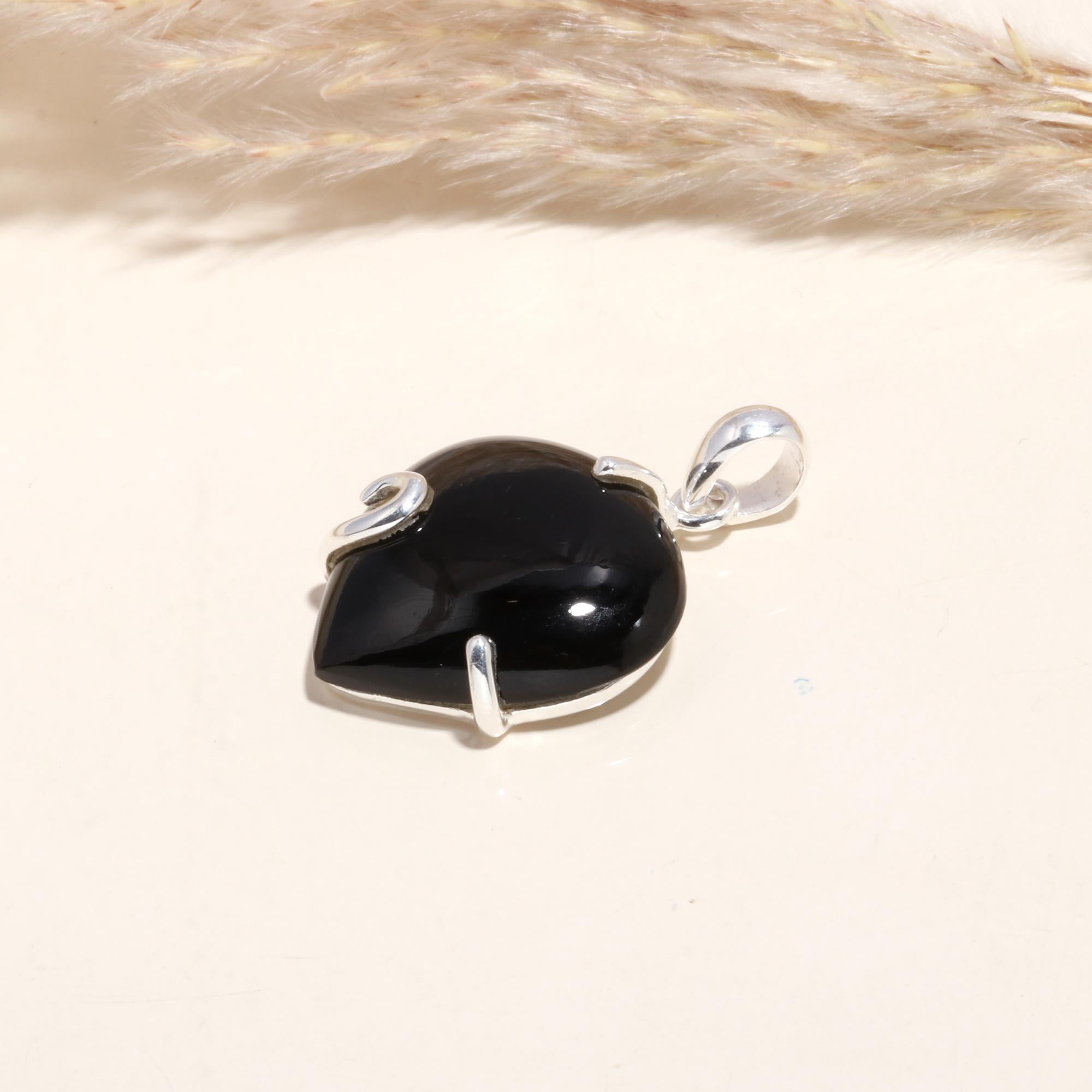 925 Sterling Silver Heart Black Onyx Pendant