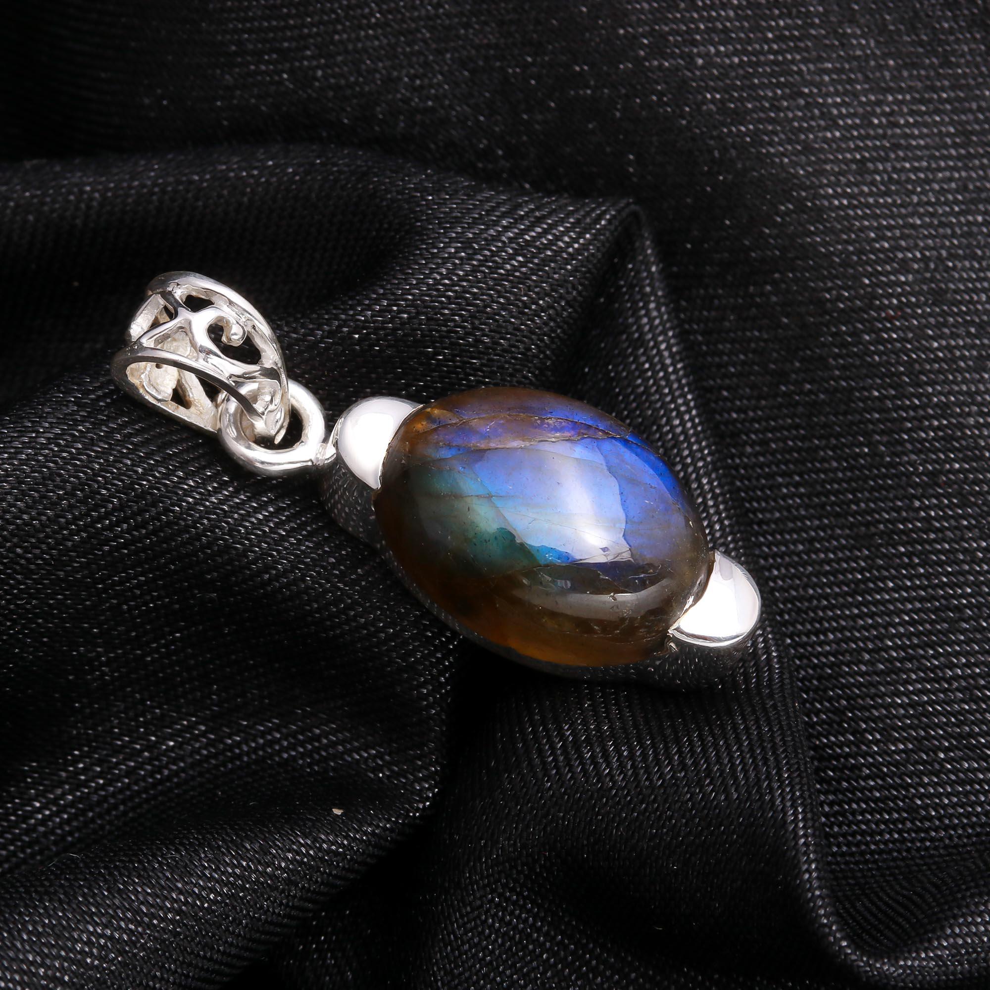 925 Sterling Silver Handmade Natural Labradorite Pendant