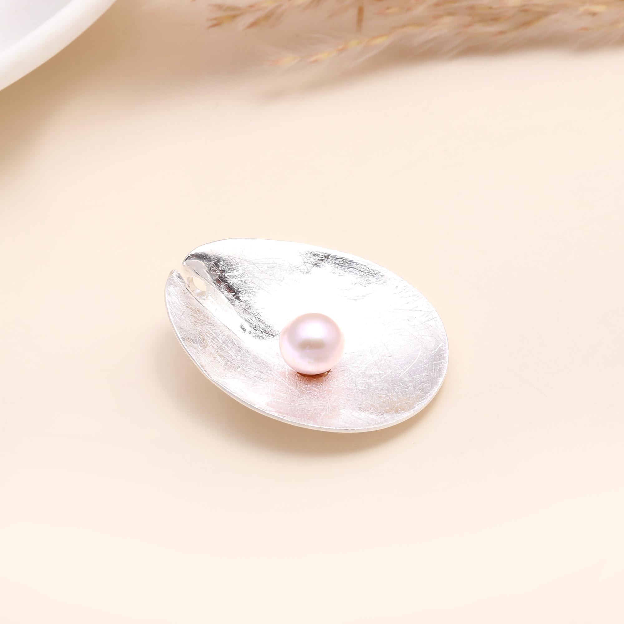 925 Sterling Silver Pink Pearl Textured Pendant