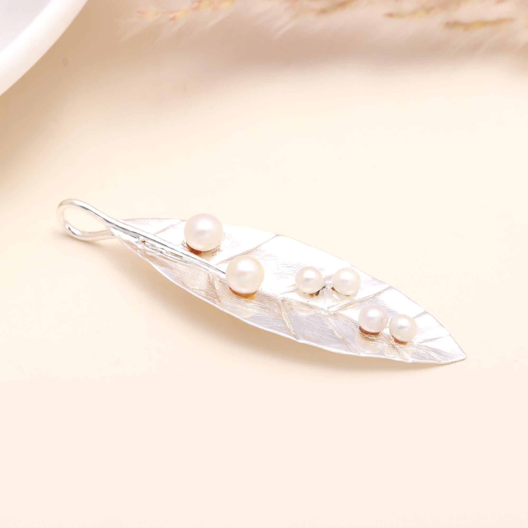 925 Sterling Silver Leaf Design Pearl Pendant