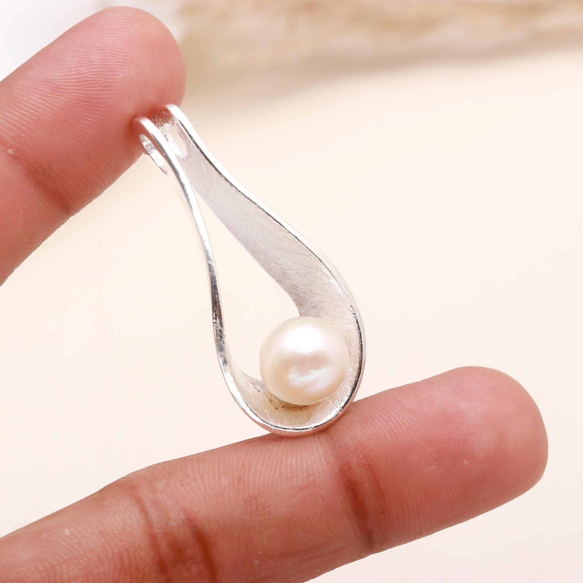 925 Sterling Silver Natural Freshwater Pearl Teardrop Pendant