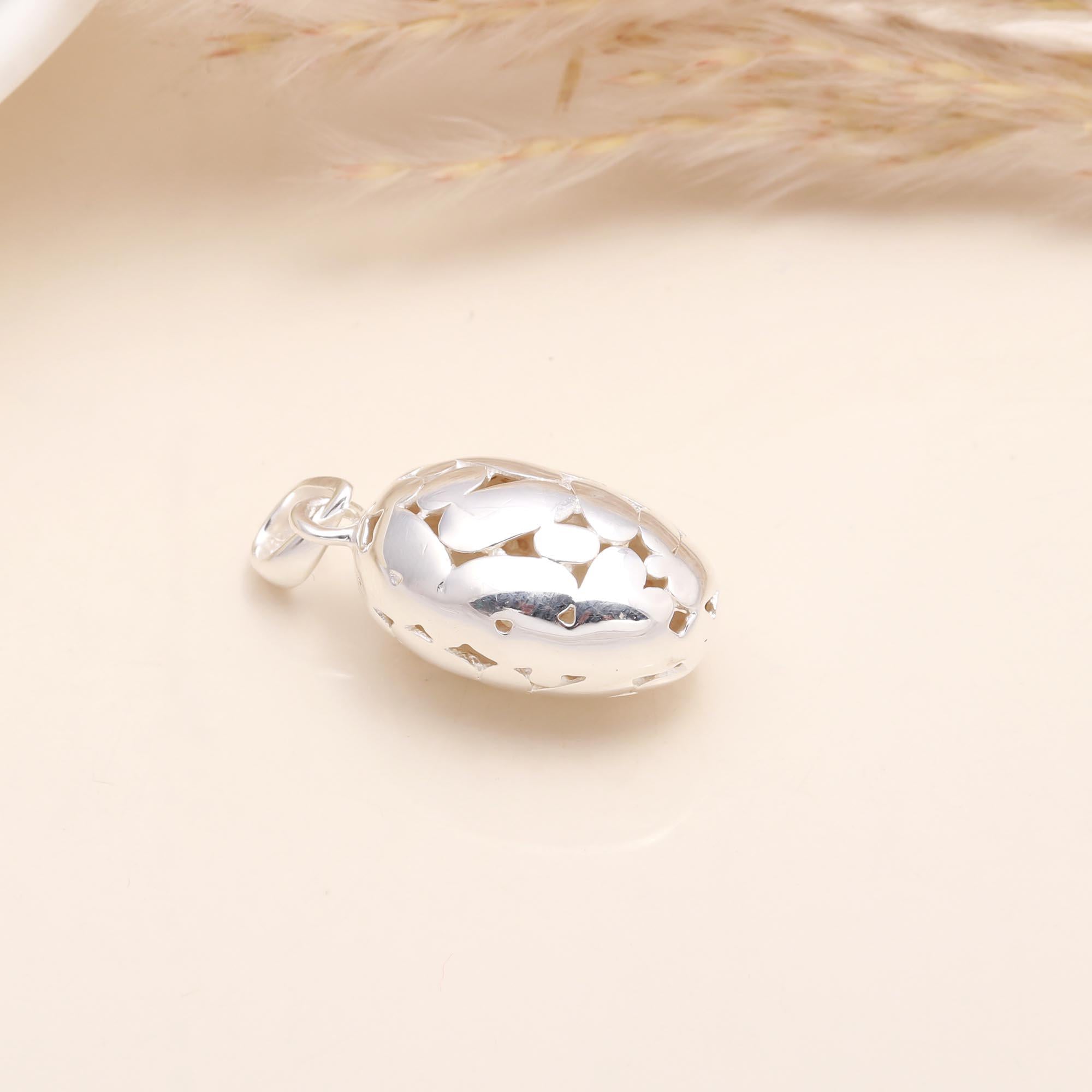 925 Sterling Silver Hollow Floral Cutout Oval Pendant