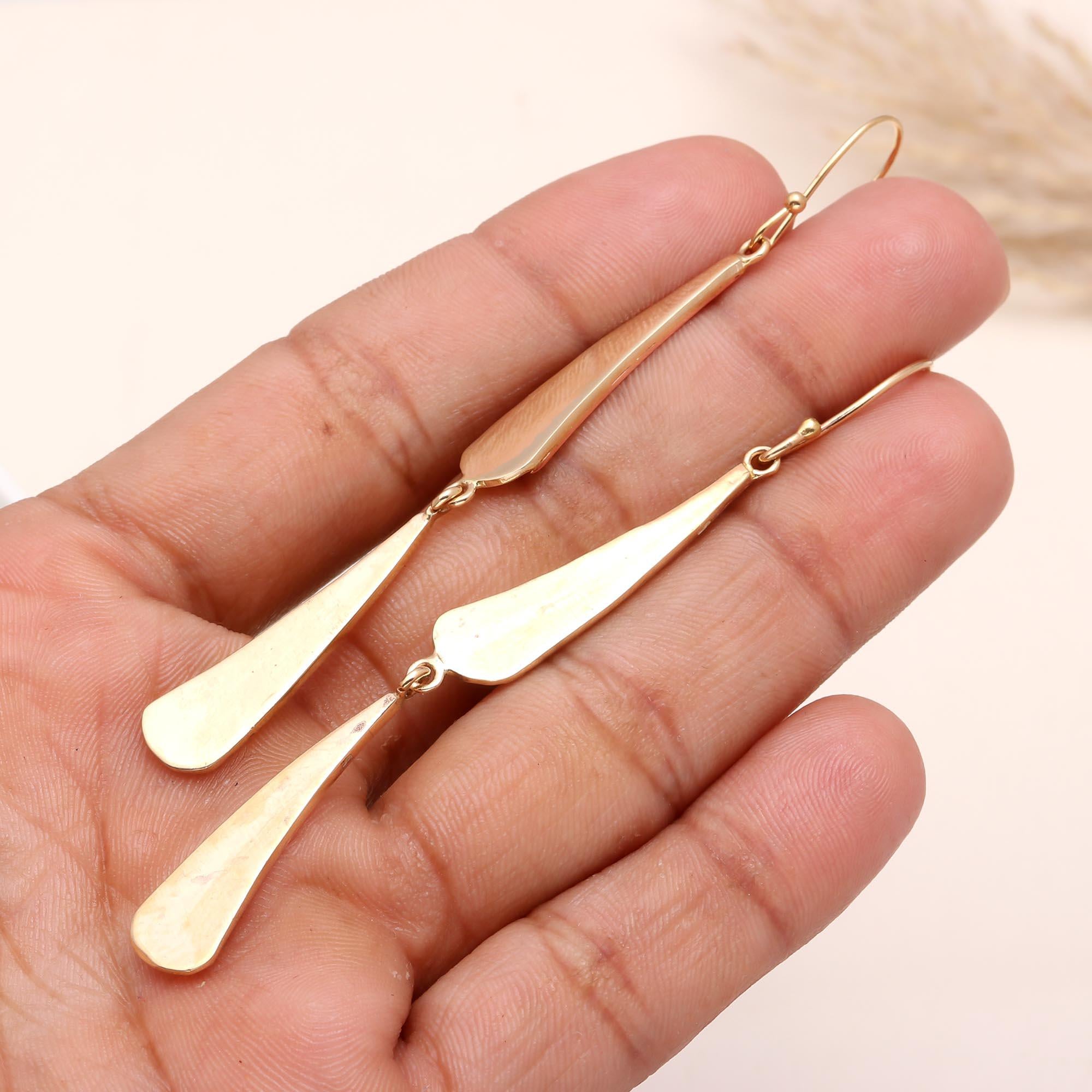 The Fluid Gold: Articulated Linear Drop Earrings