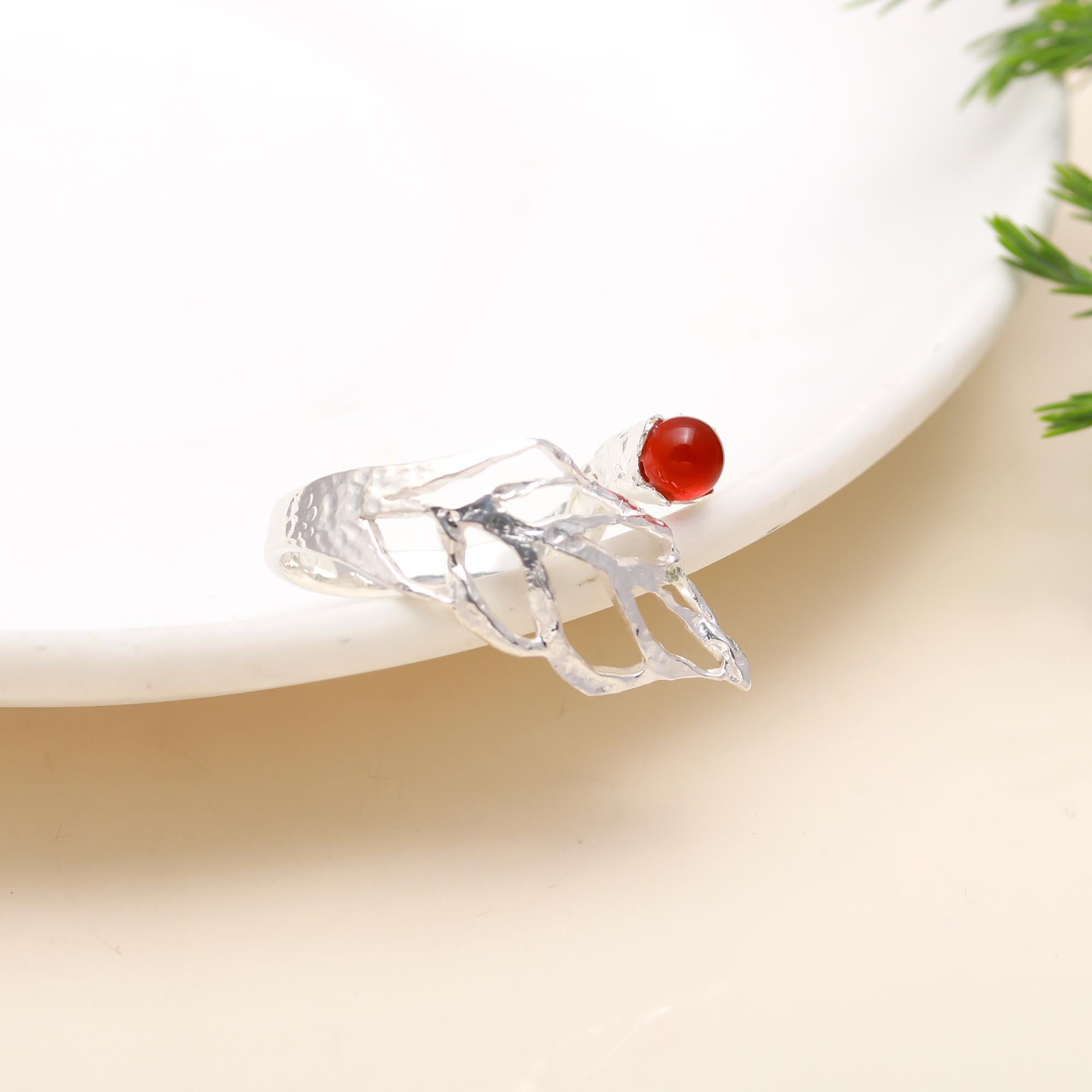 The Crimson Leaf: Carnelian & Silver Open Wrap Ring