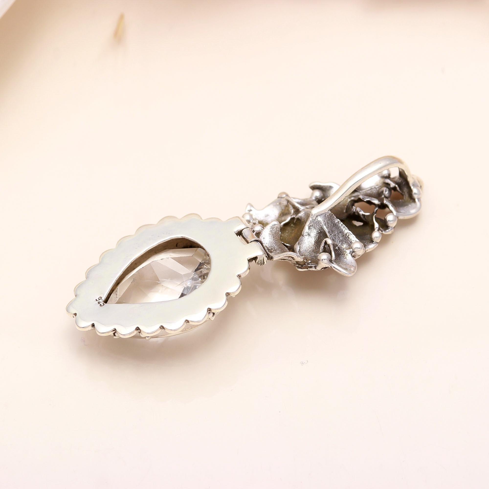 925 Sterling Silver Vintage Floral Design Teardrop Crystal Pendant