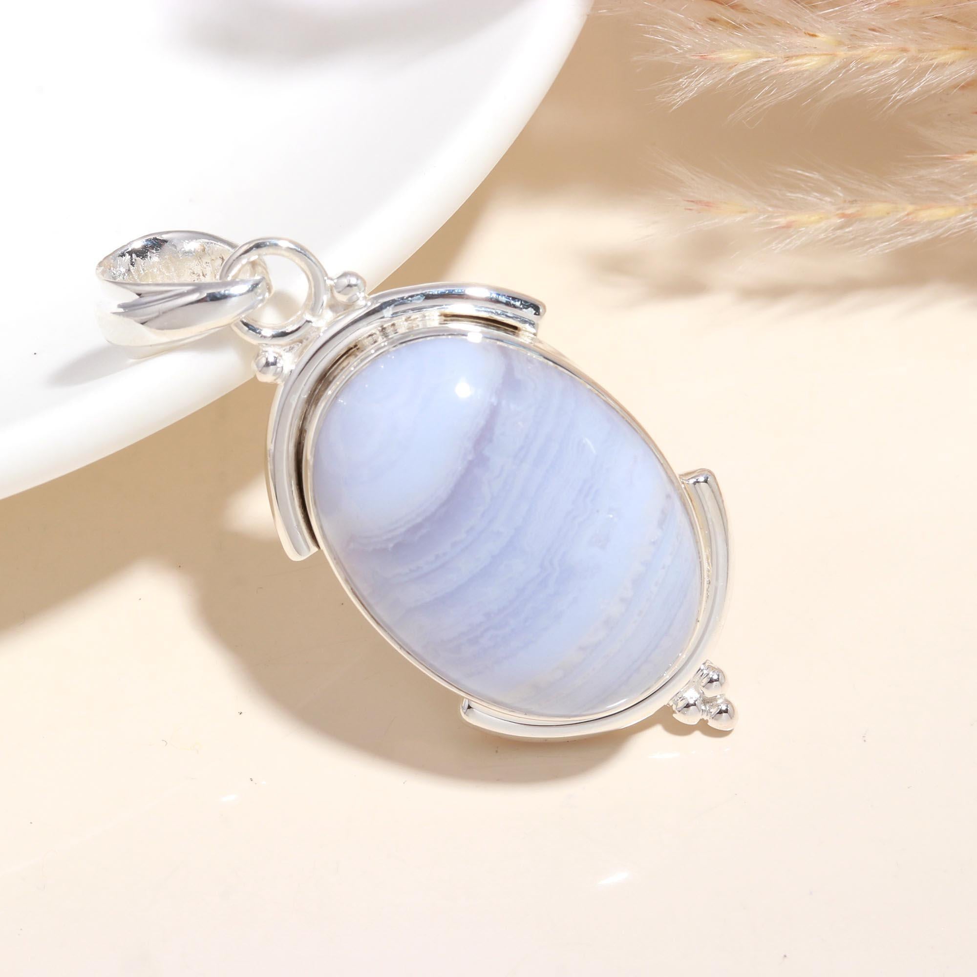 925 Sterling Silver Oval Blue Lace Agate Pendant