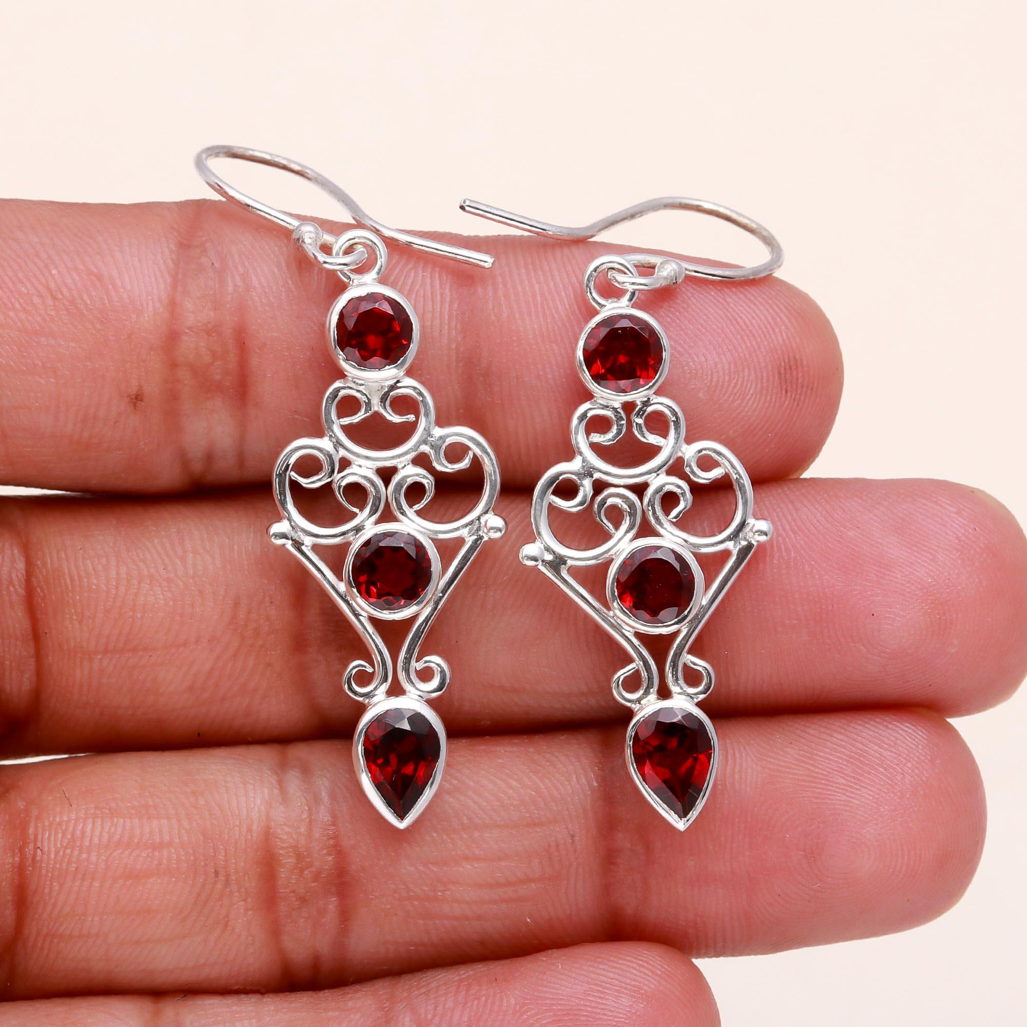 925 Sterling Silver Vintage Garnet Filigree Dangle Earrings