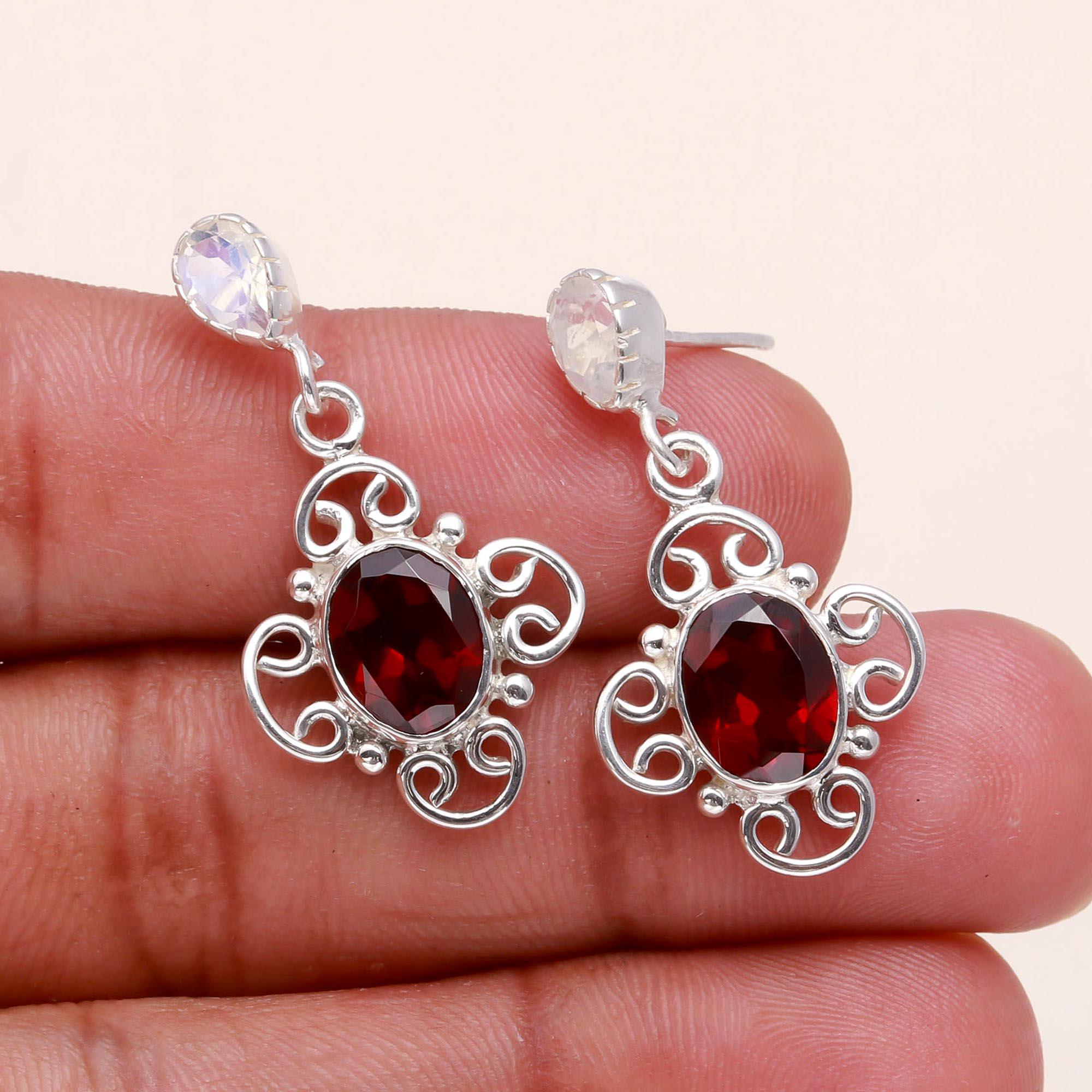 925 Sterling Silver Vintage Garnet Filigree Stud Earrings
