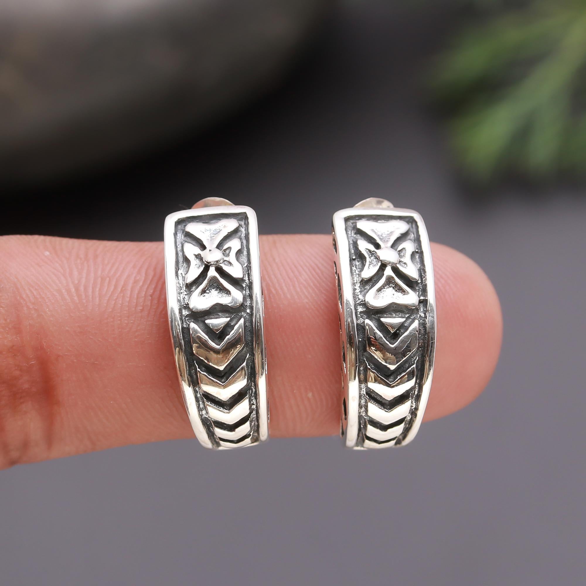 925 Silver Oxidized Patterned Stud Earrings