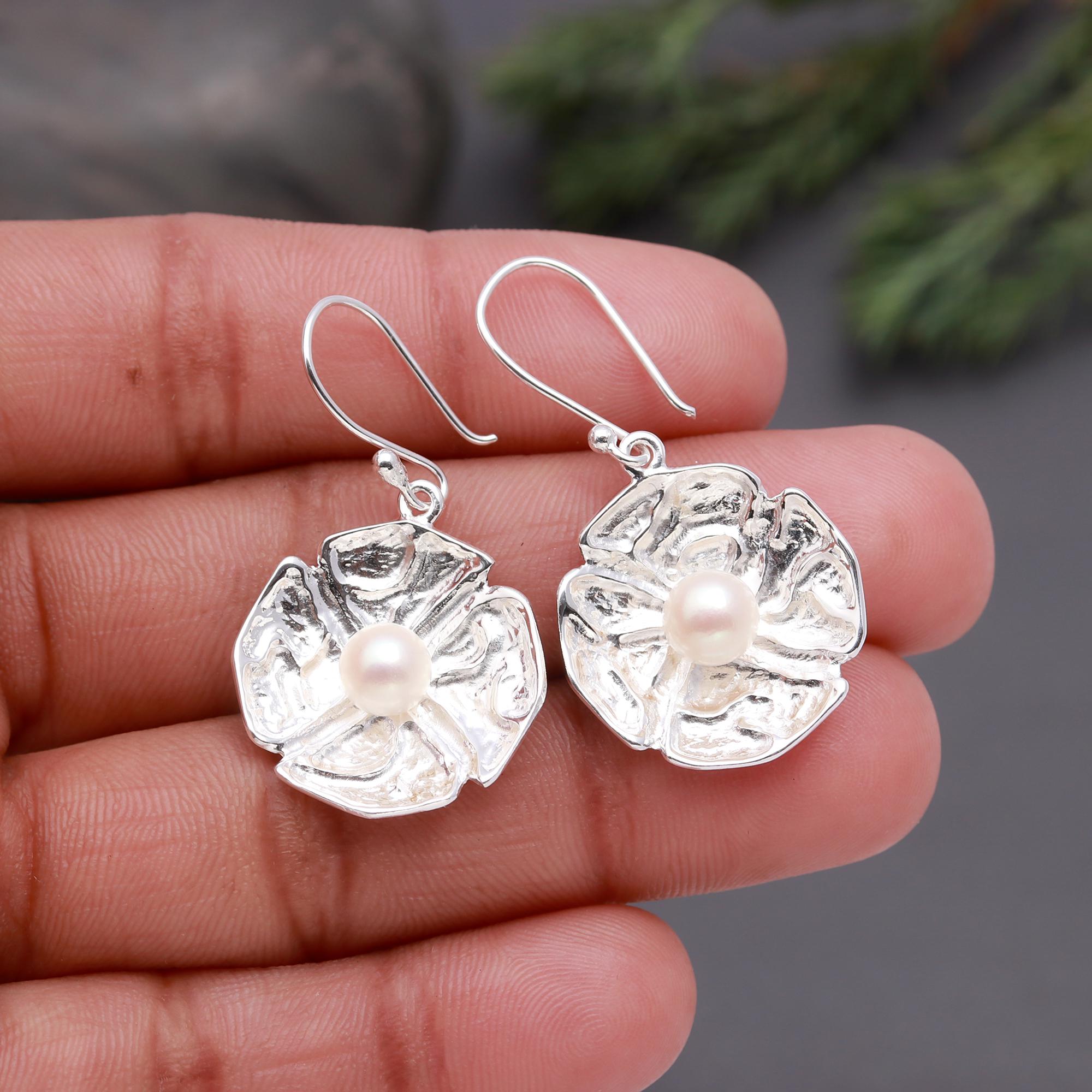 The Hammered Blossom: Pearl Floral Trio Set