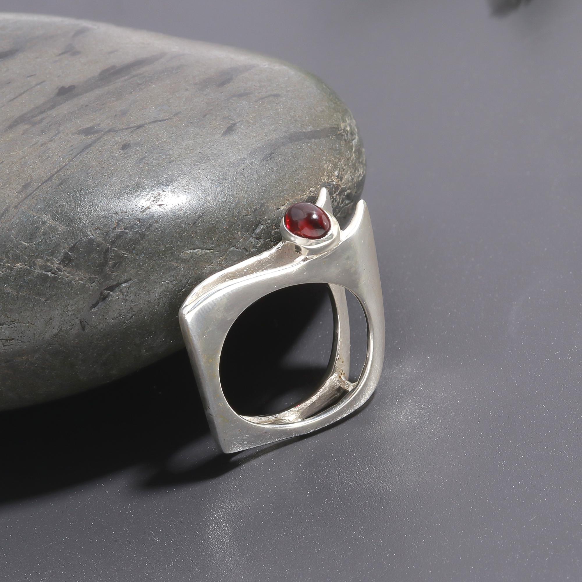 925 Silver Garnet Ring