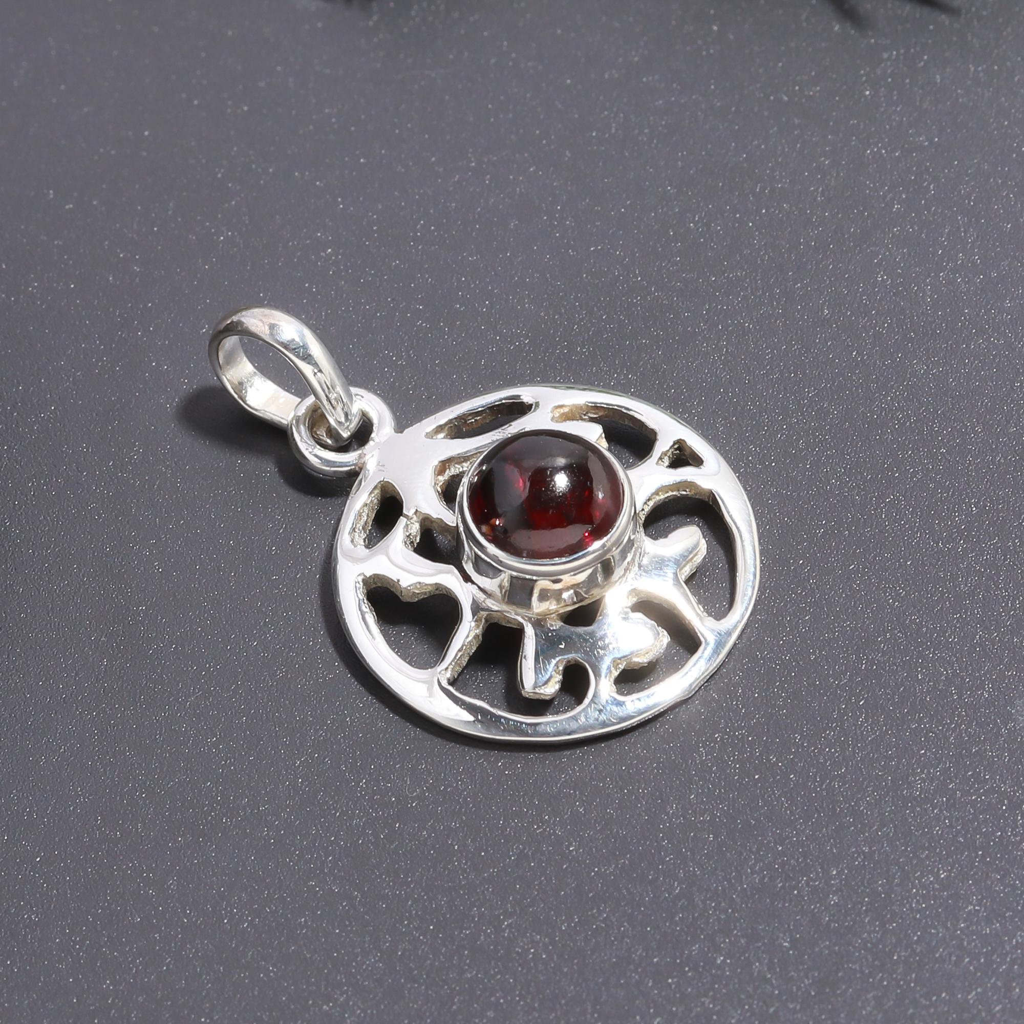 925 Silver Garnet Pendant