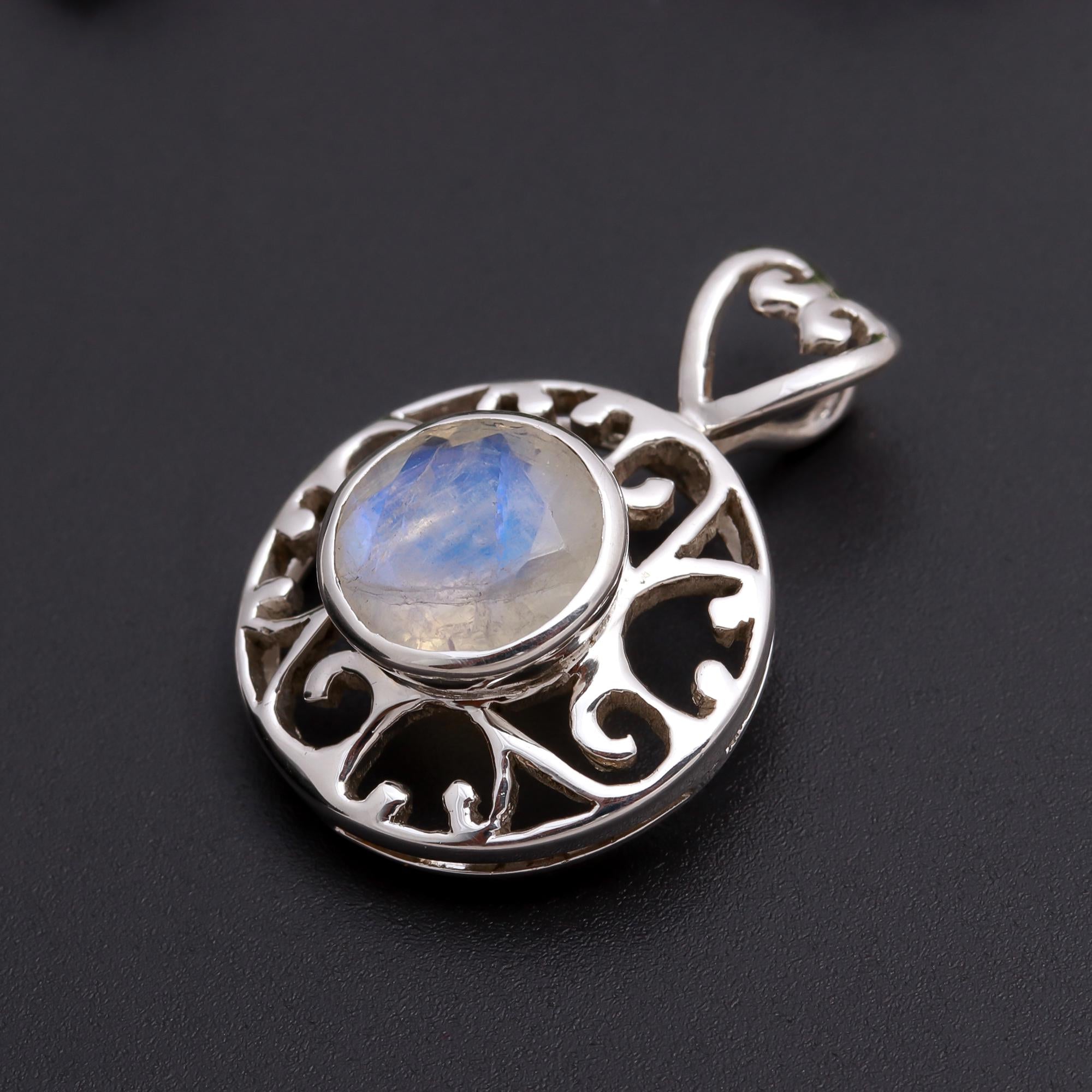 925 Silver Filigree Moonstone Pendant