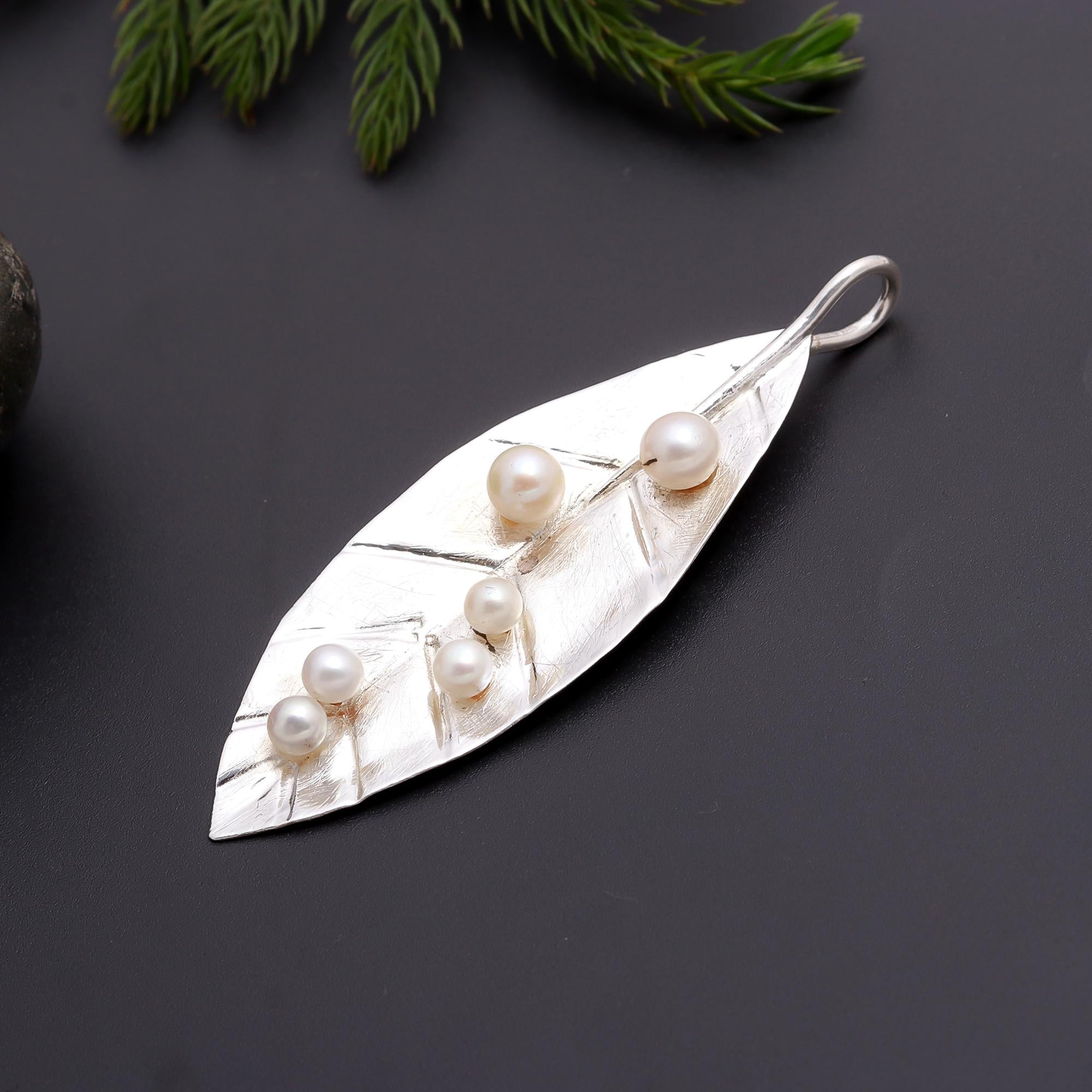 The Organic Grove: Pearl & Silver Textured Leaf Pendant