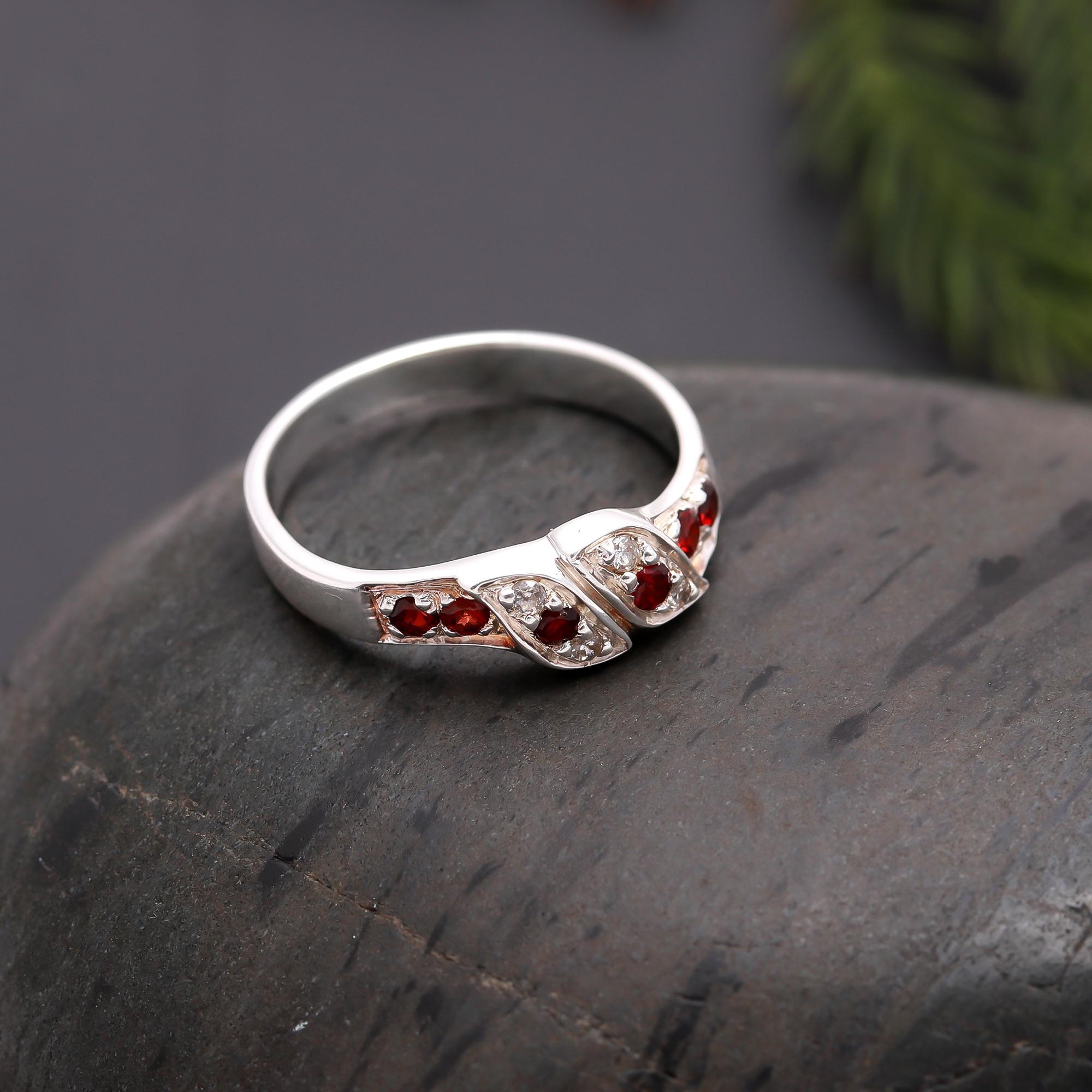 925 Silver Wave Design Garnet & White Zircon Ring