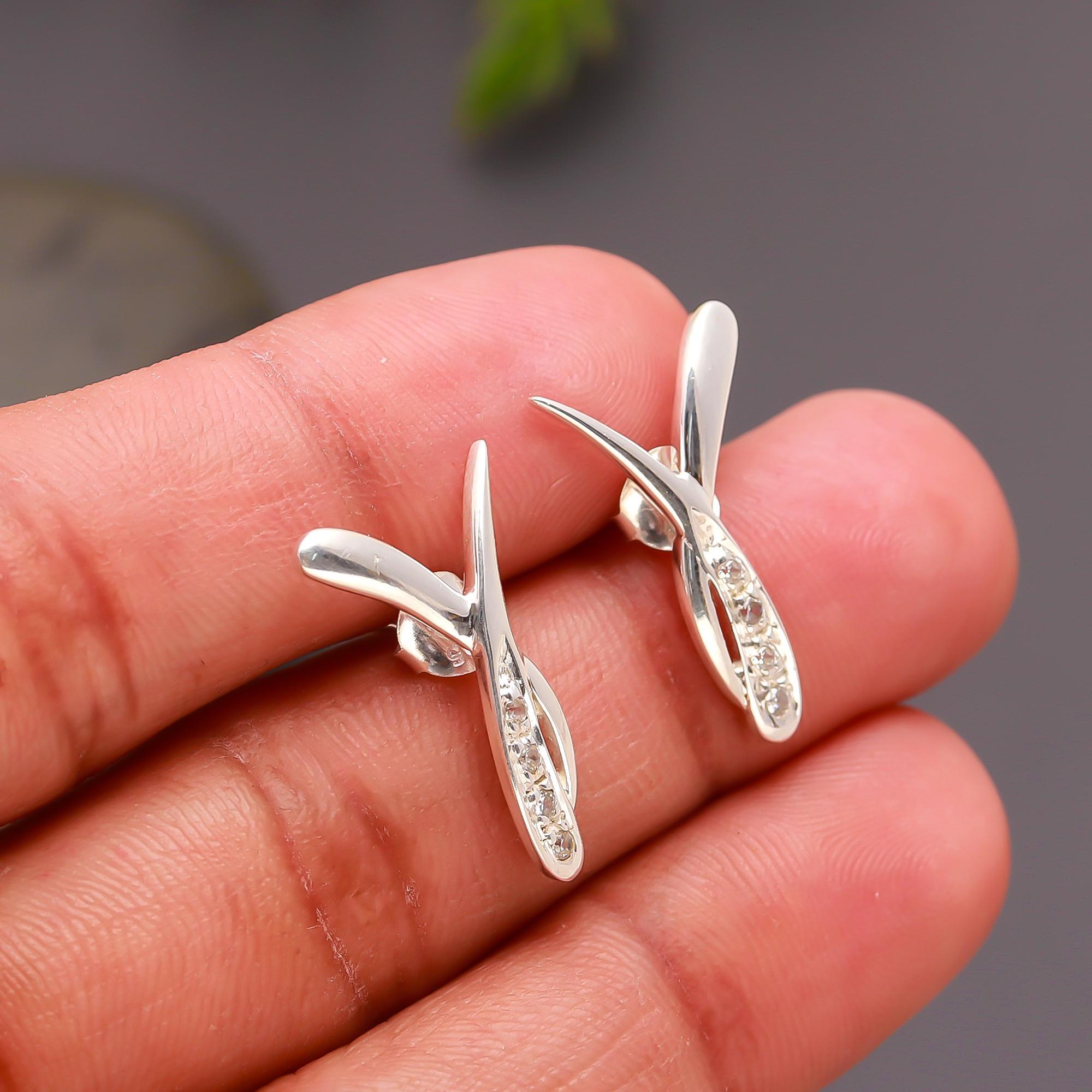 925 Silver Criss-Cross Spark Stud Earrings