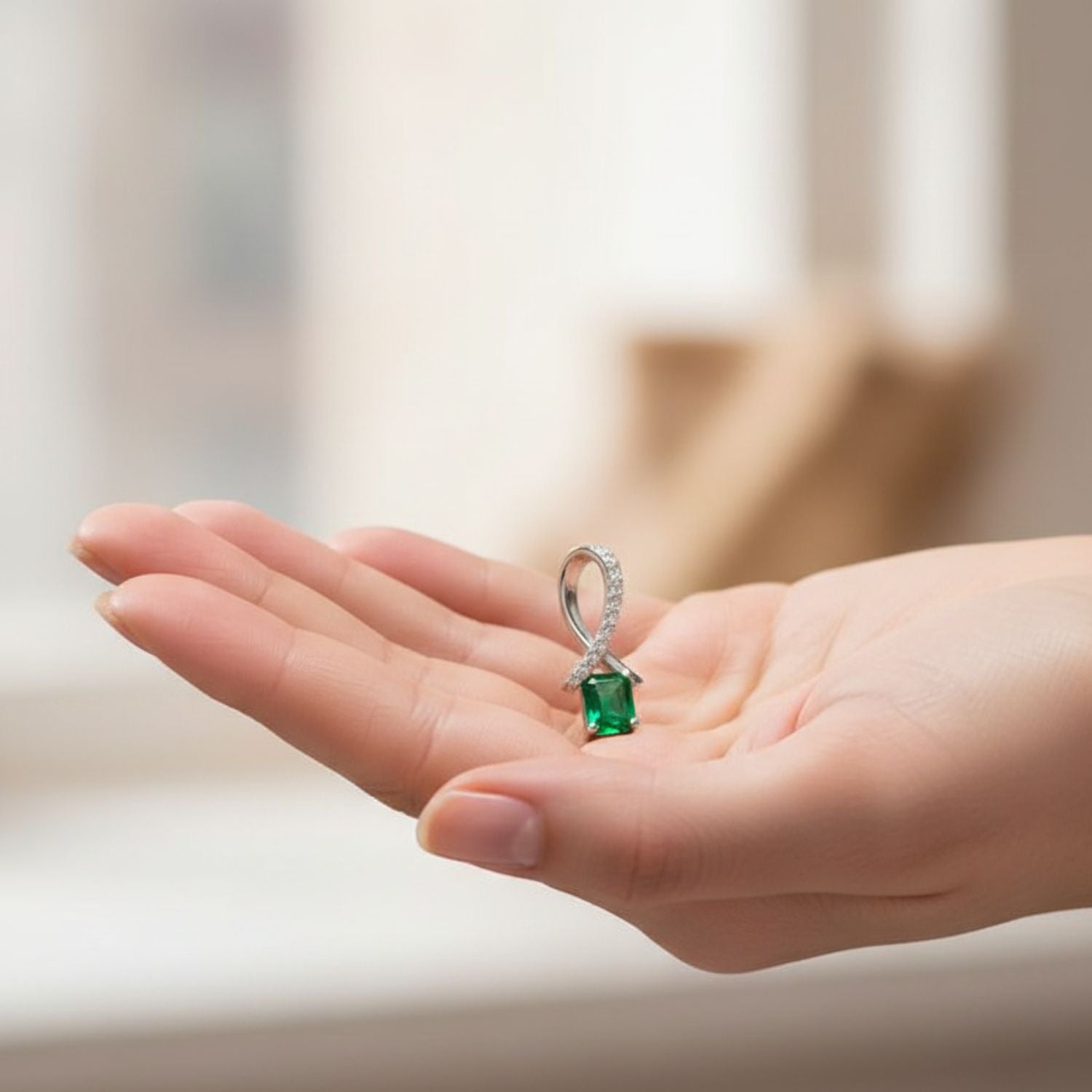 925 Sterling Silver Emerald Pendant For Women