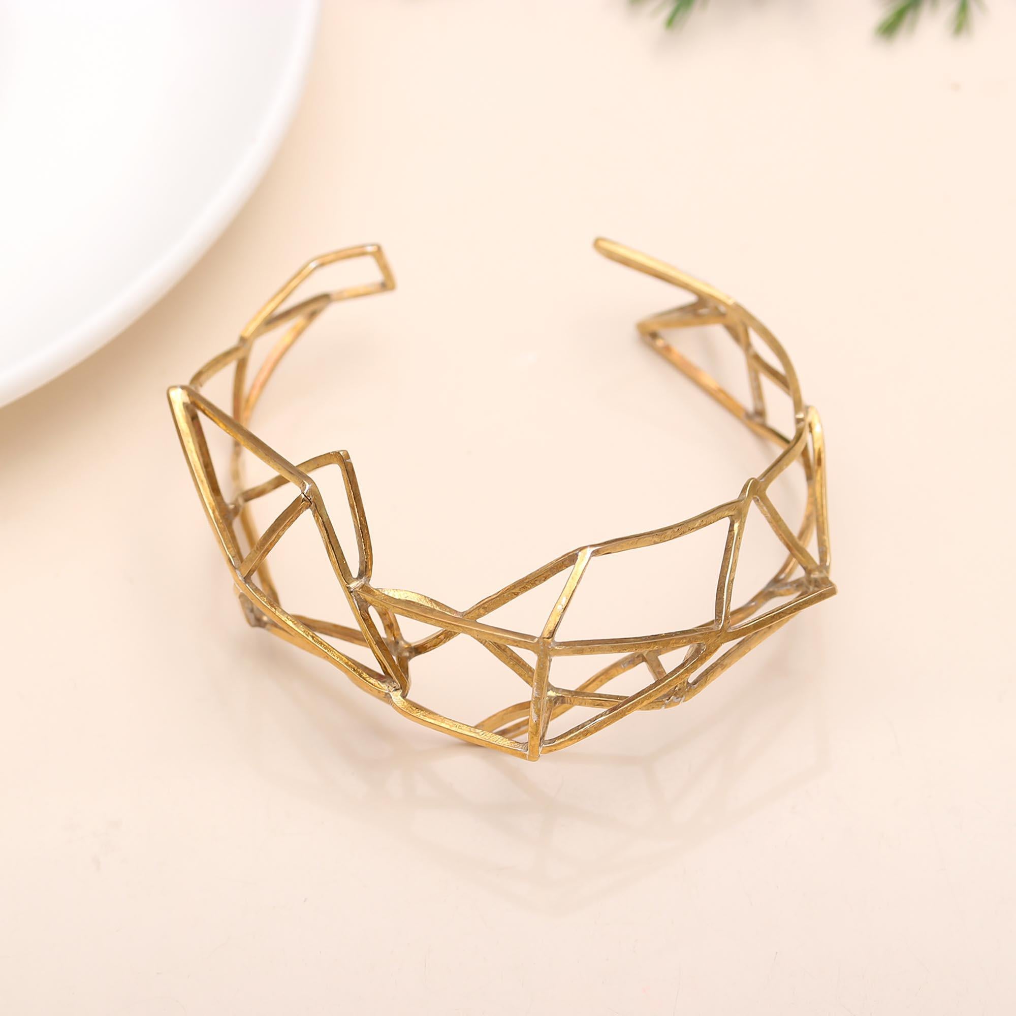 The Abstract Prism: Geometric Gold Vermeil Wire Cuff