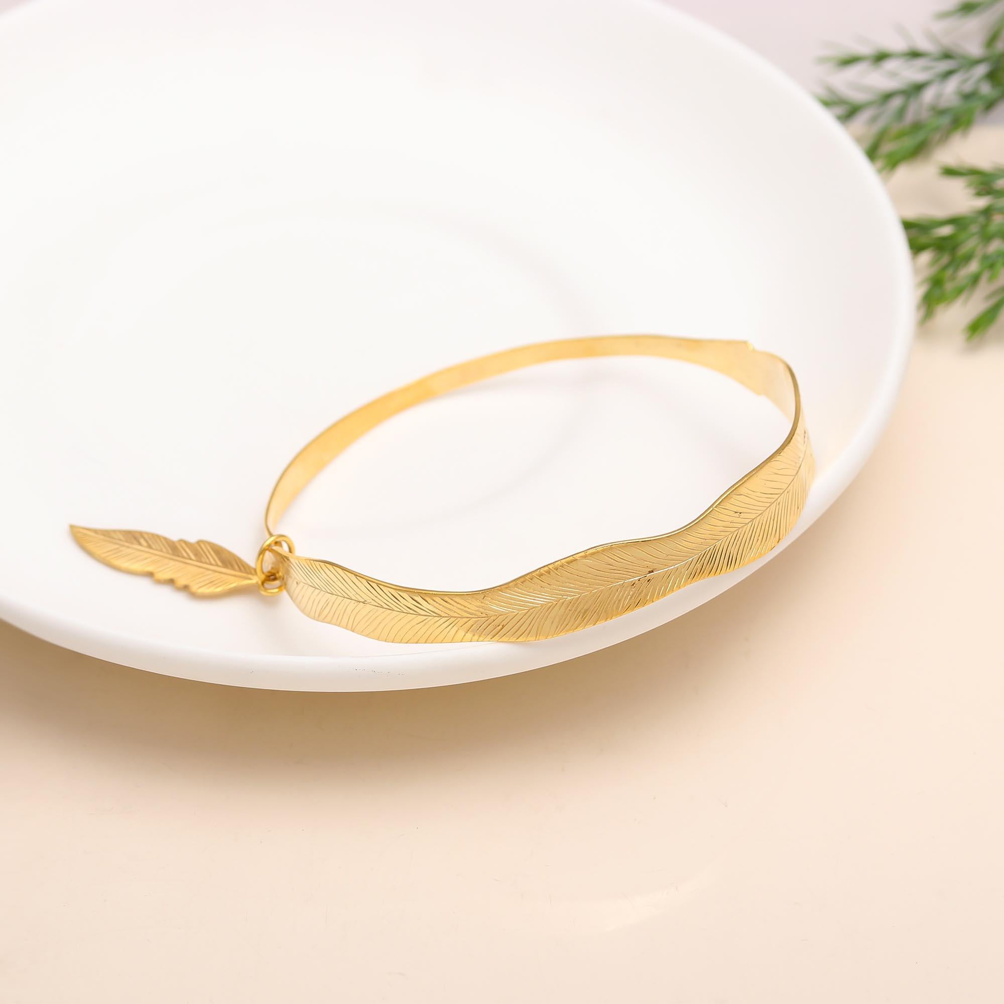 The Golden Plume: Feather Motif Gold Vermeil Bangle