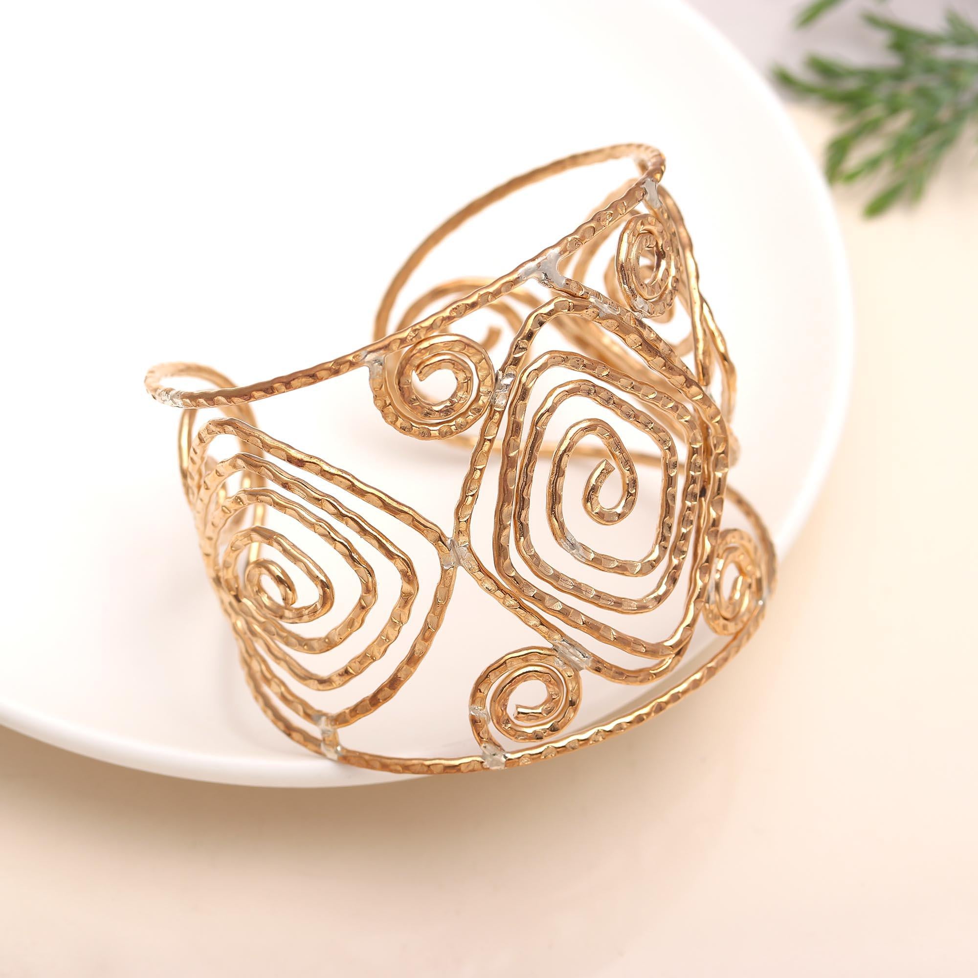 The Gilded Orbit: Multi-Circle Gold Vermeil Statement Cuff