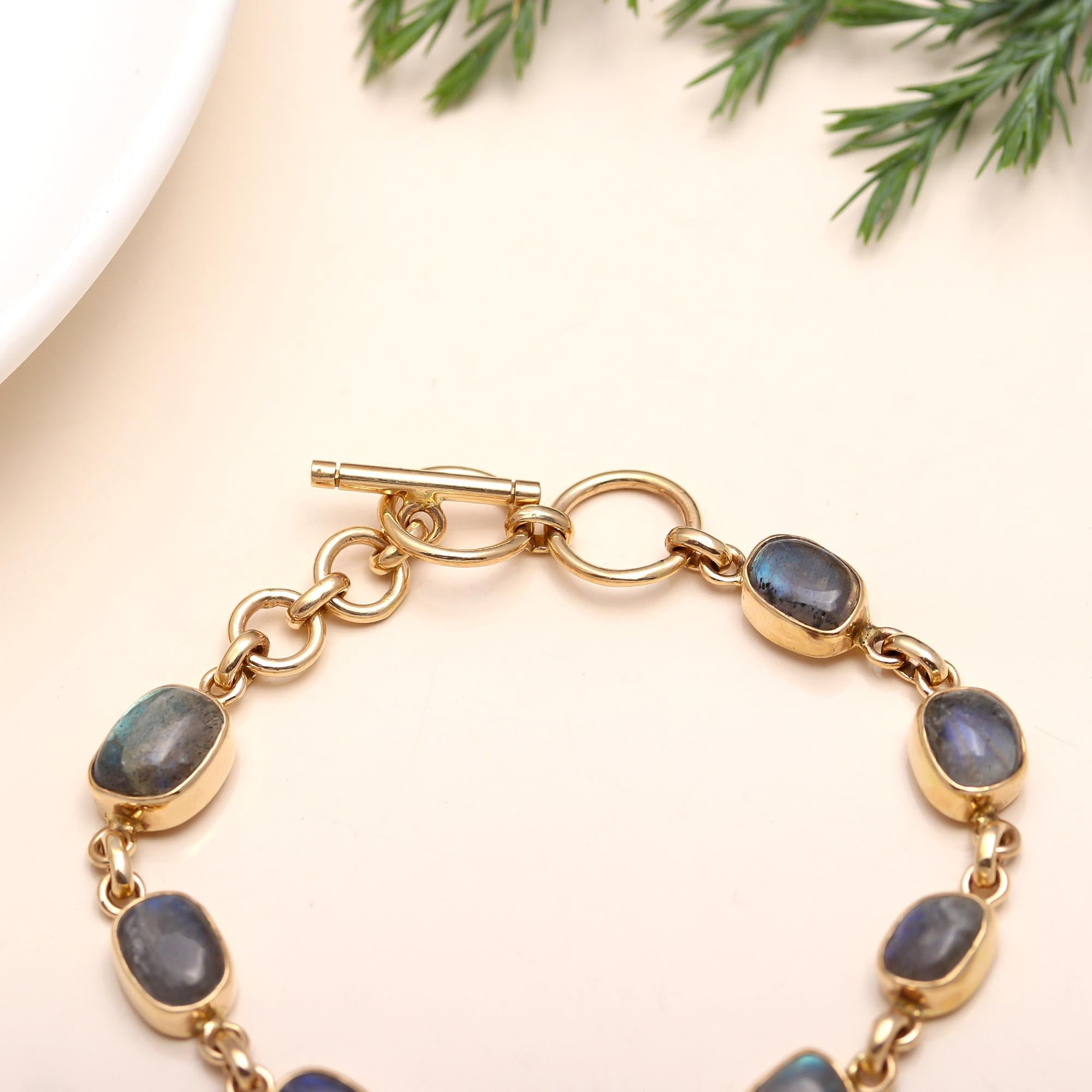 The Mystical Chain: Labradorite Gold Toggle Bracelet