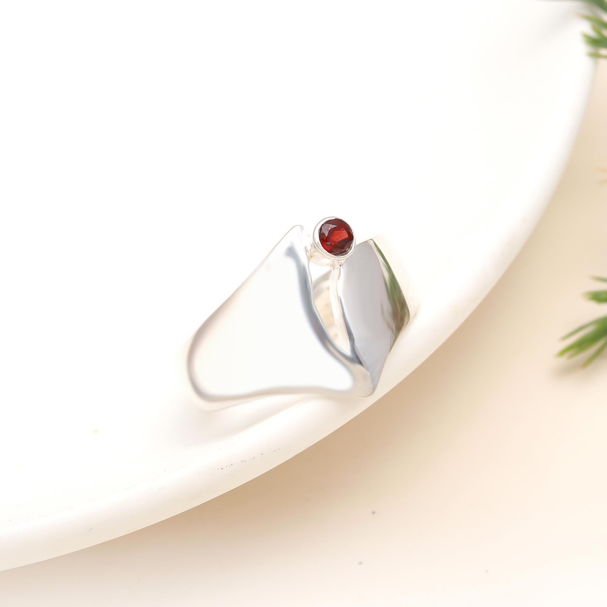 925 Silver Garnet Band Ring