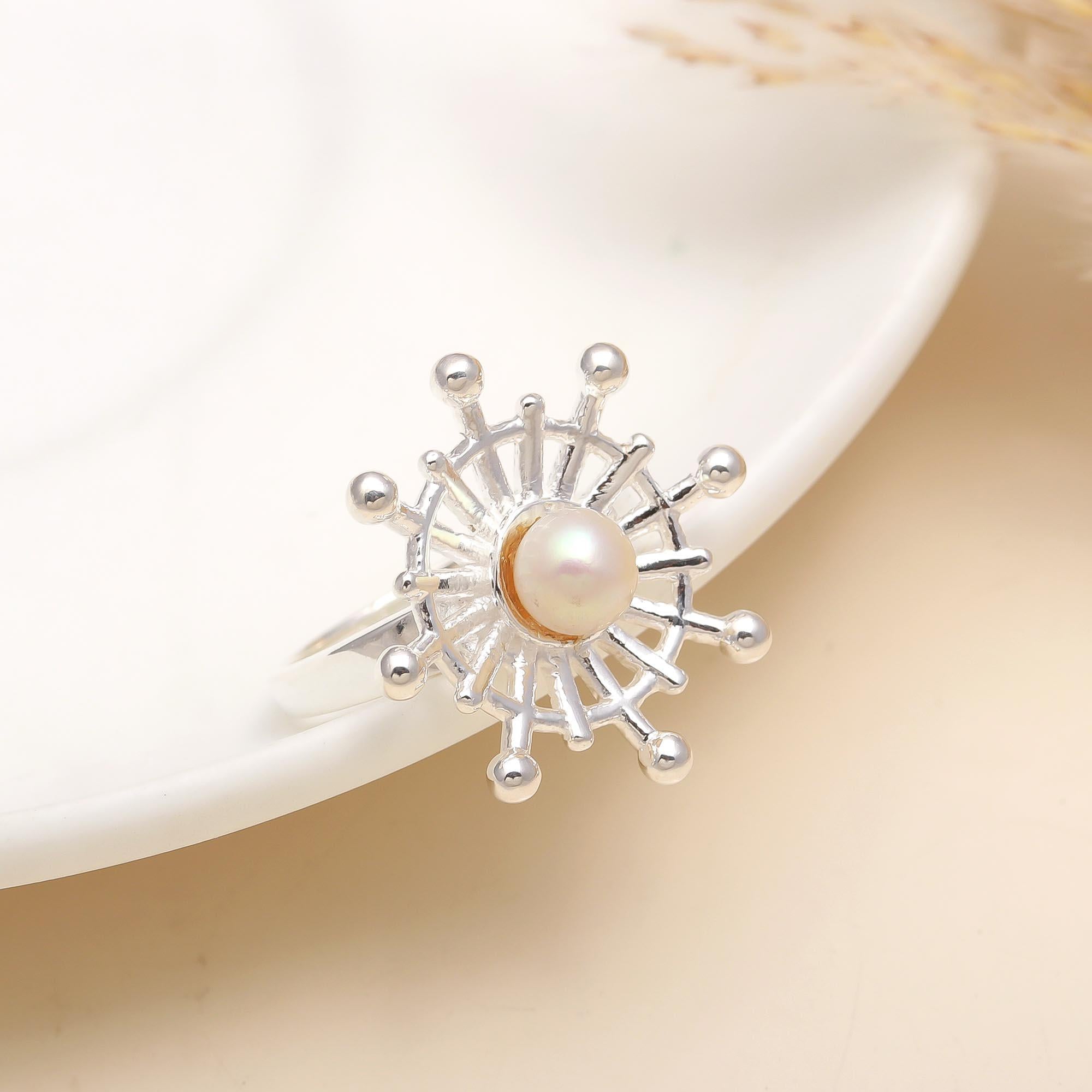 925 Silver Pearl Starburst Ring