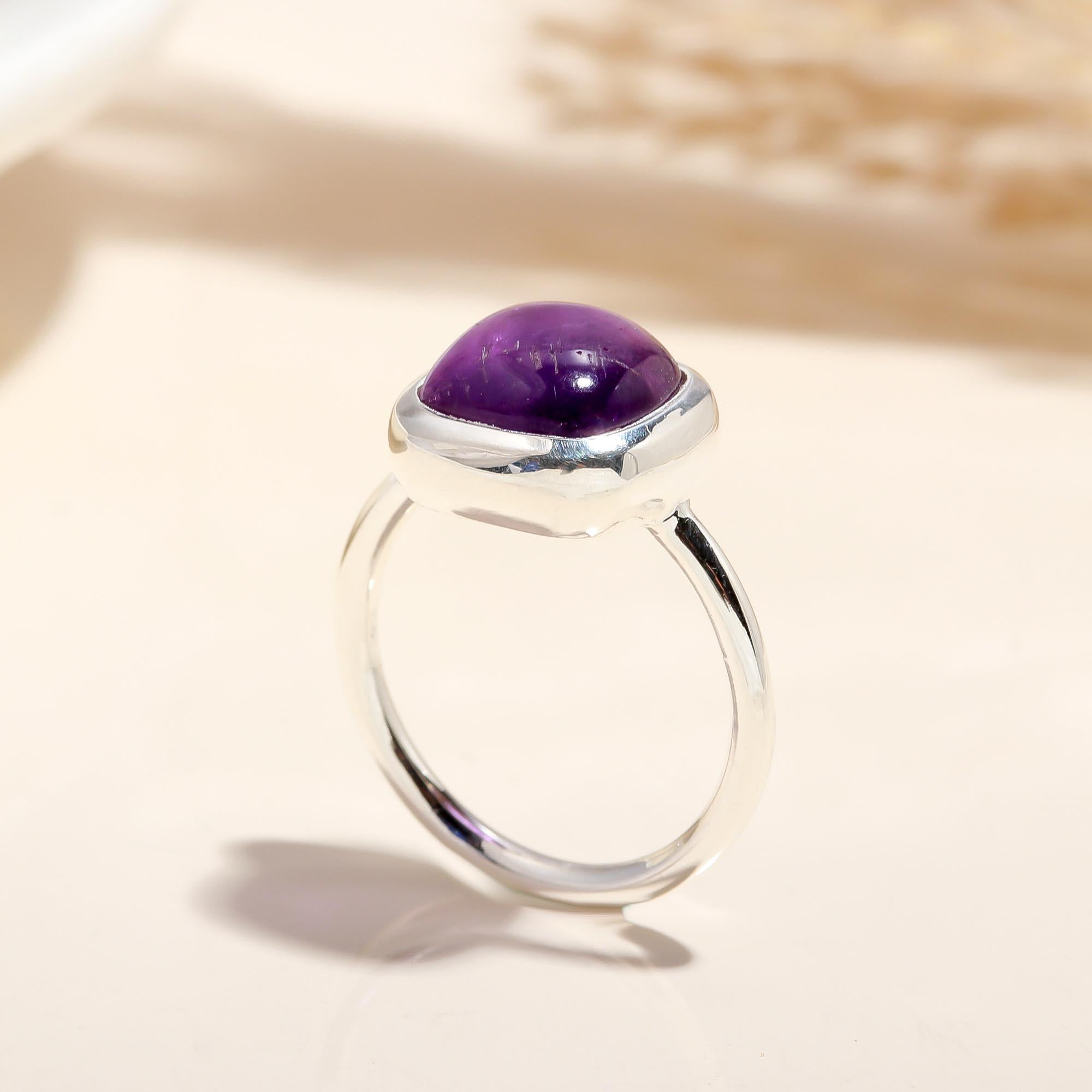 The Violet Sovereign: Amethyst Cabochon & Silver Ring