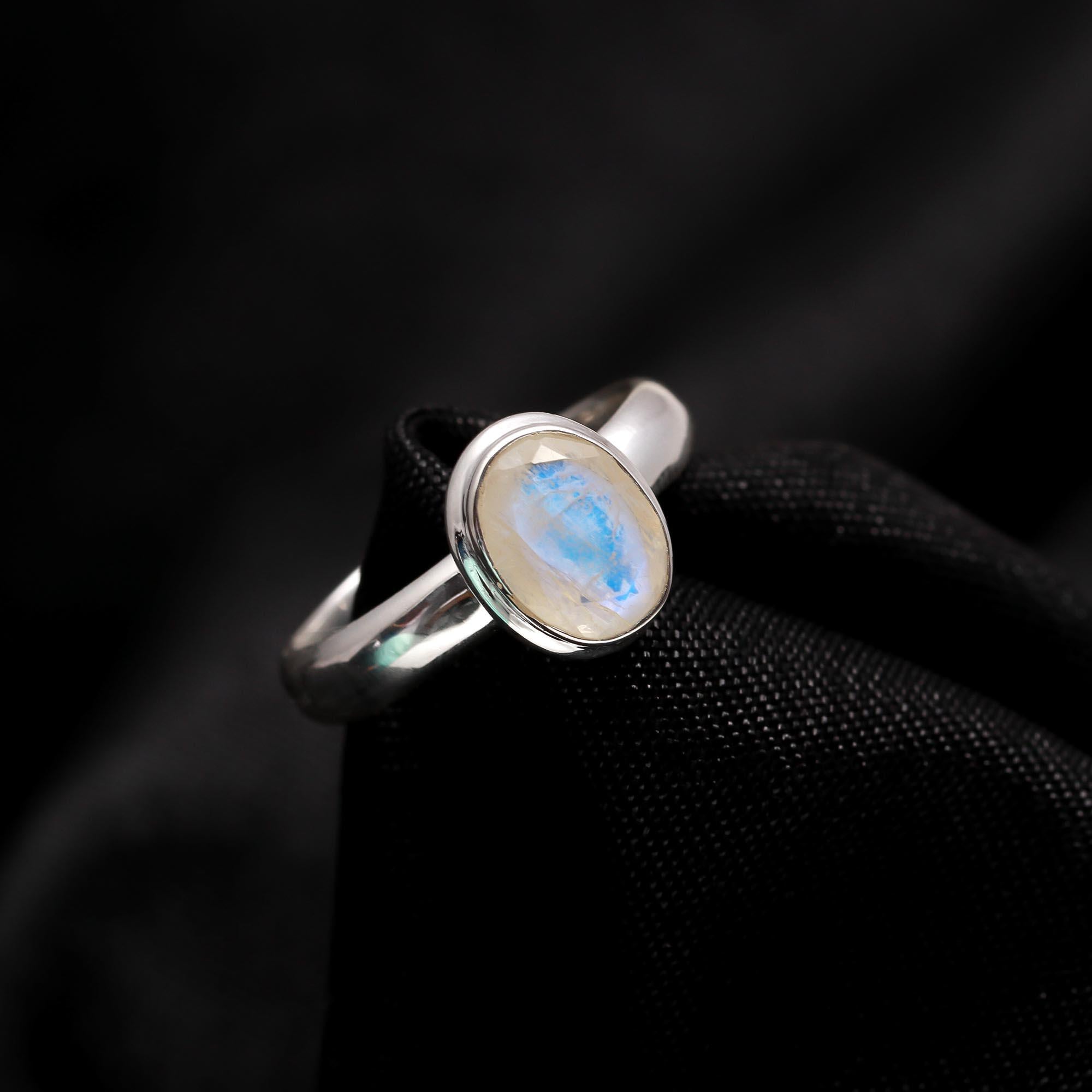 925 Silver Rainbow Moonstone Ring