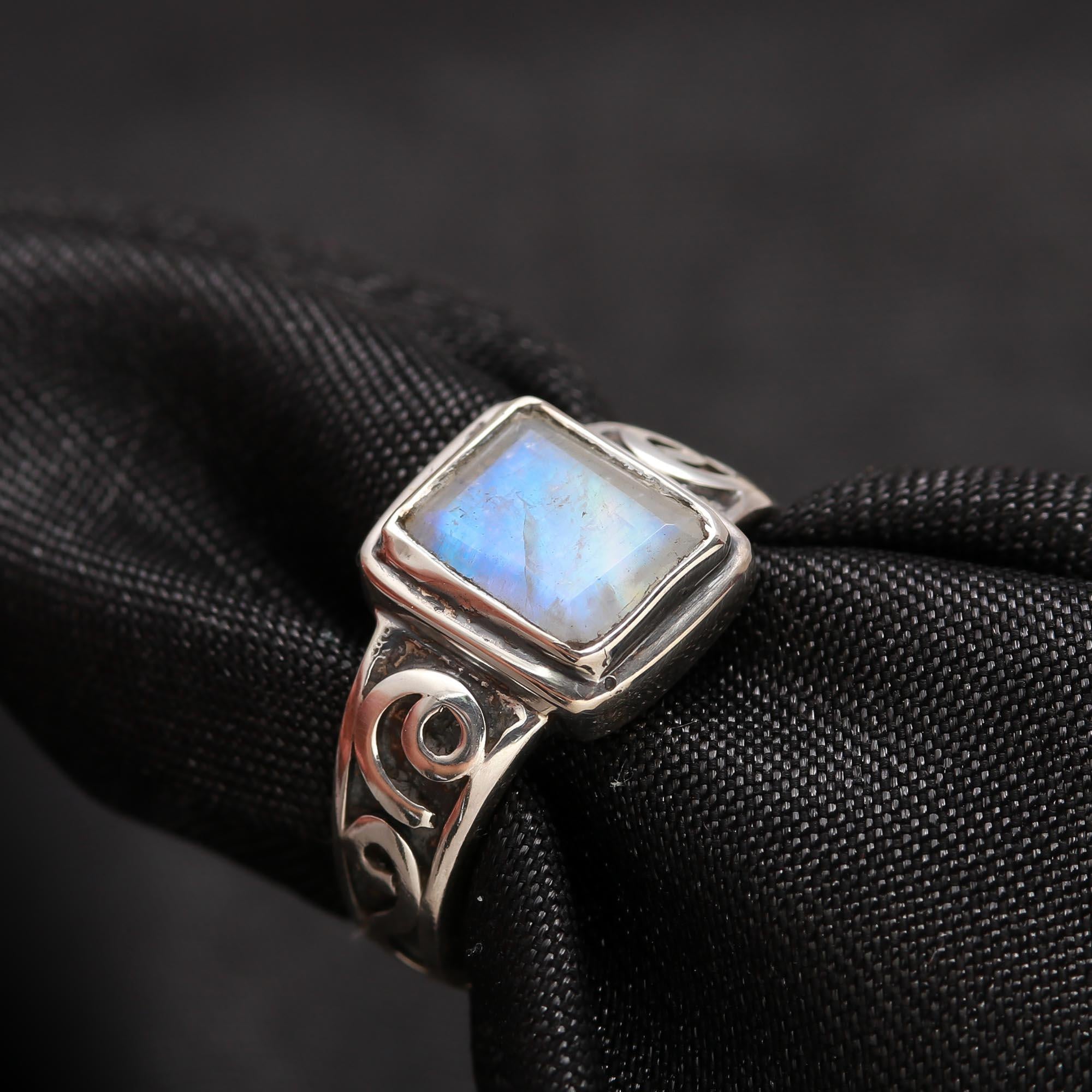 silver moonstone ring