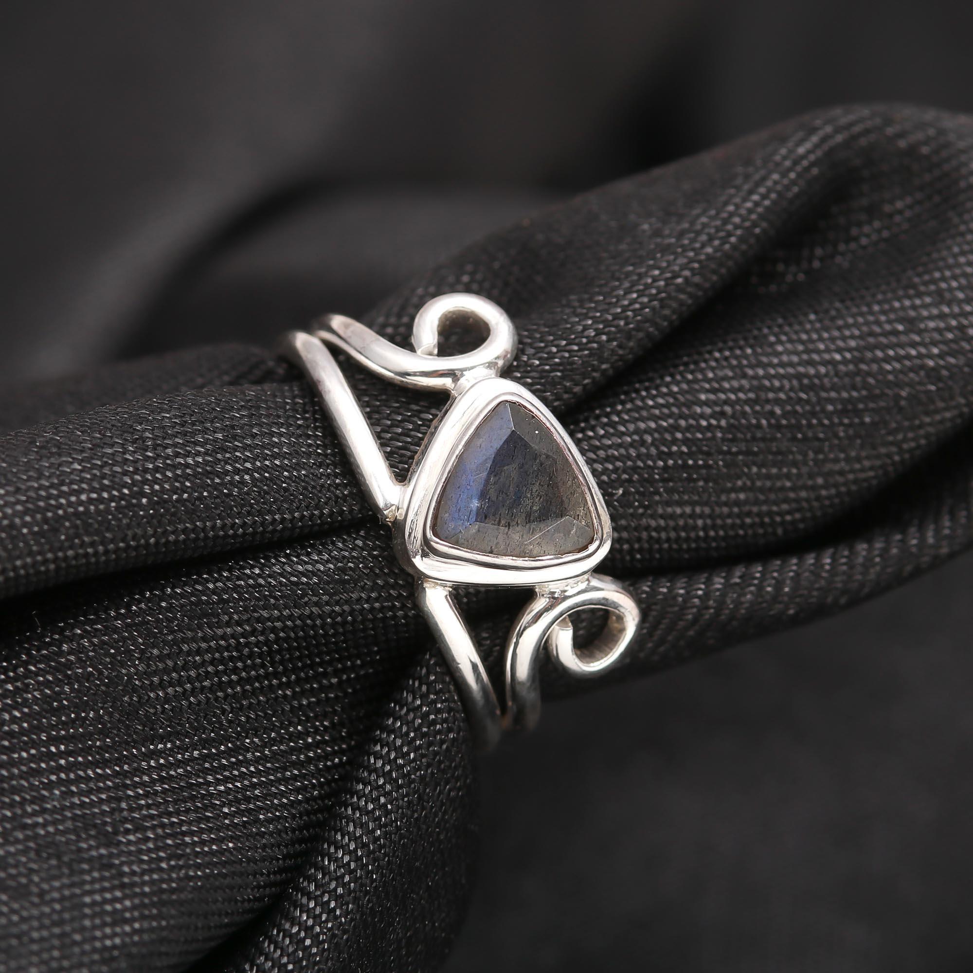 Trillion cut labradorite gemstone ring