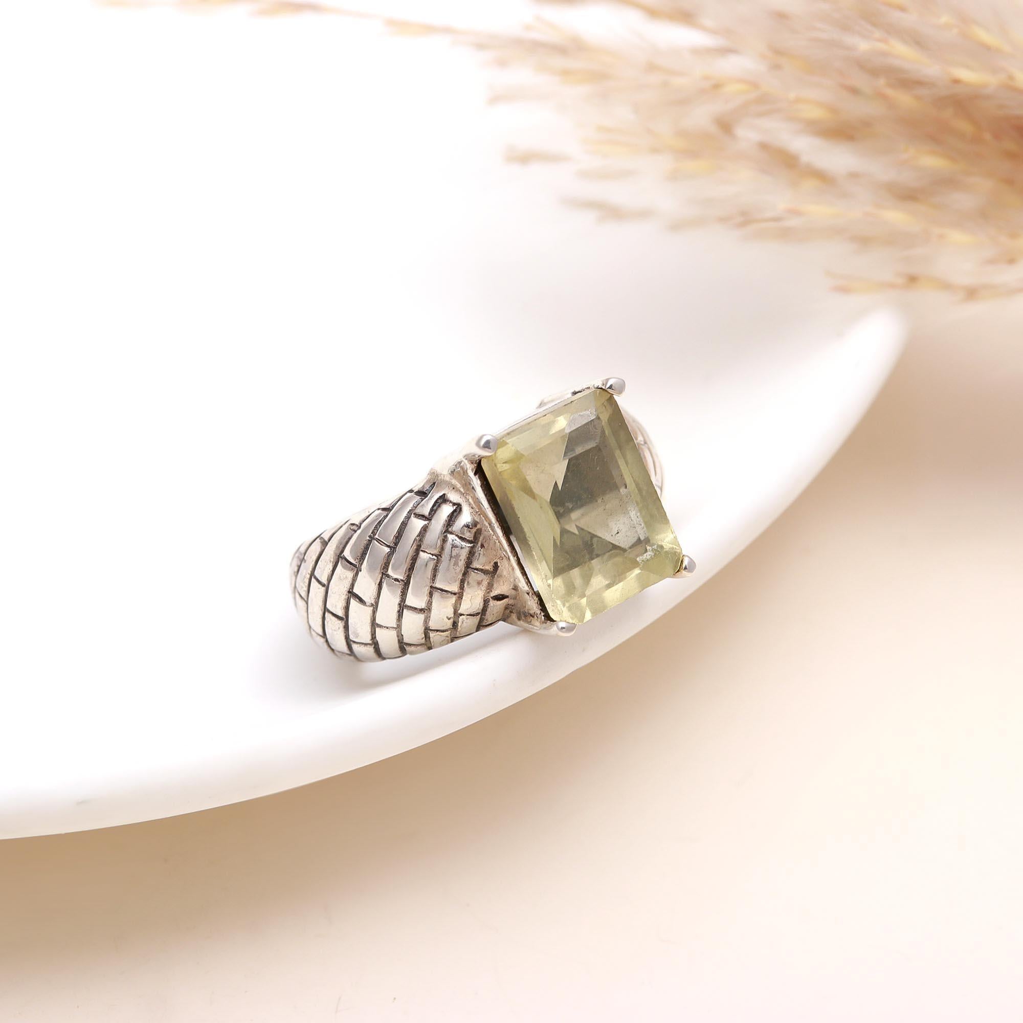 925 Silver Textured Band Ring with Square Lemon Quartz front view