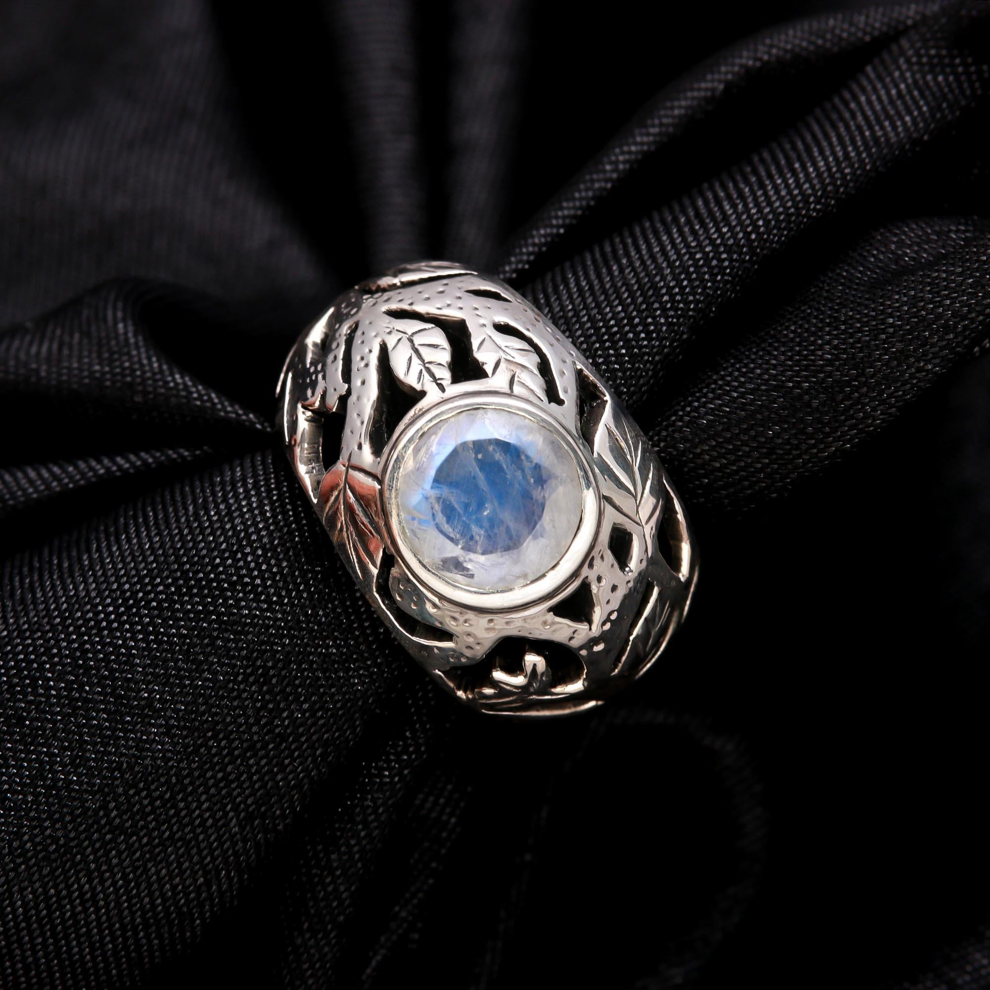 Handcrafted Moonstone Ring with Leaf Design