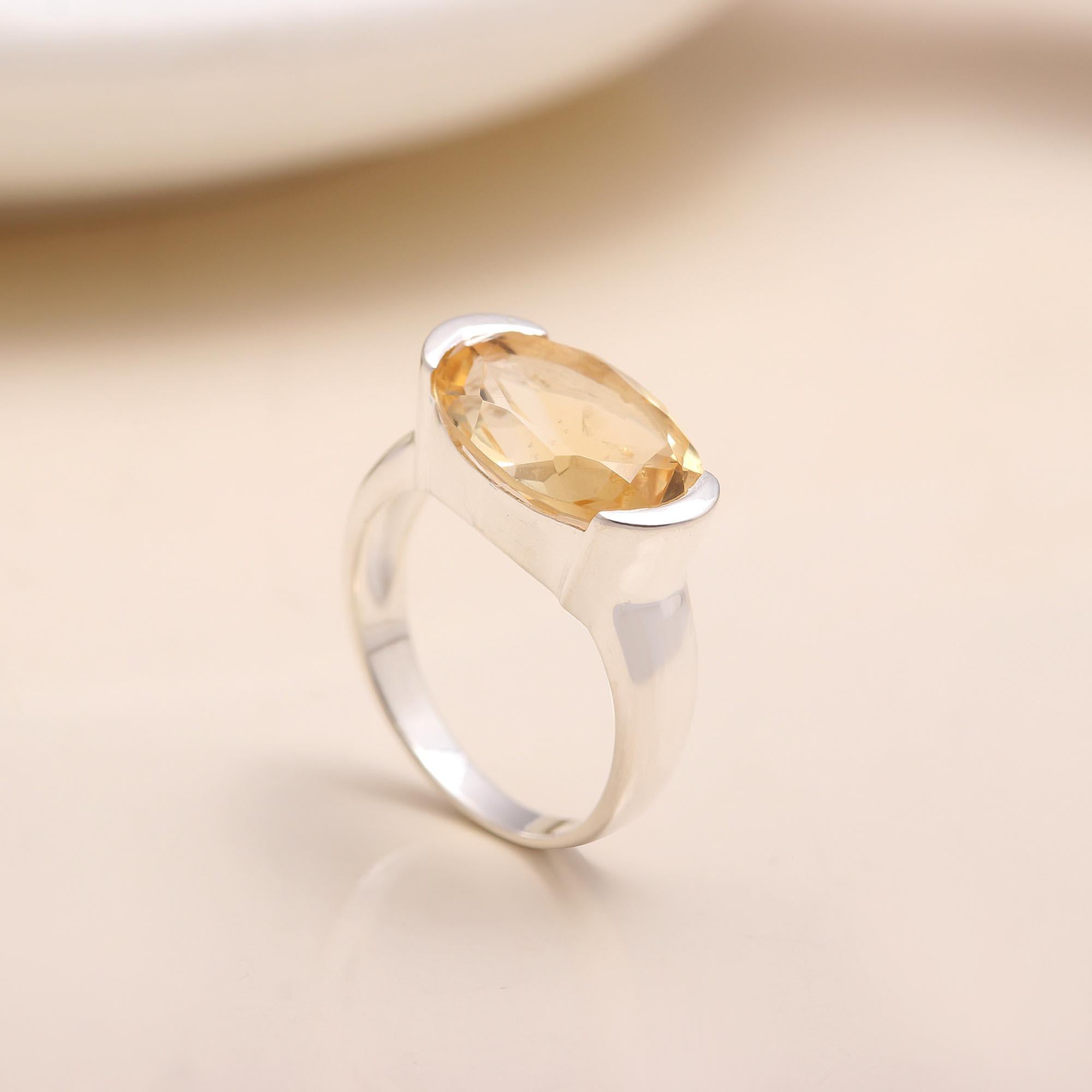 The Golden Ellipse: Modern Oval Citrine Ring