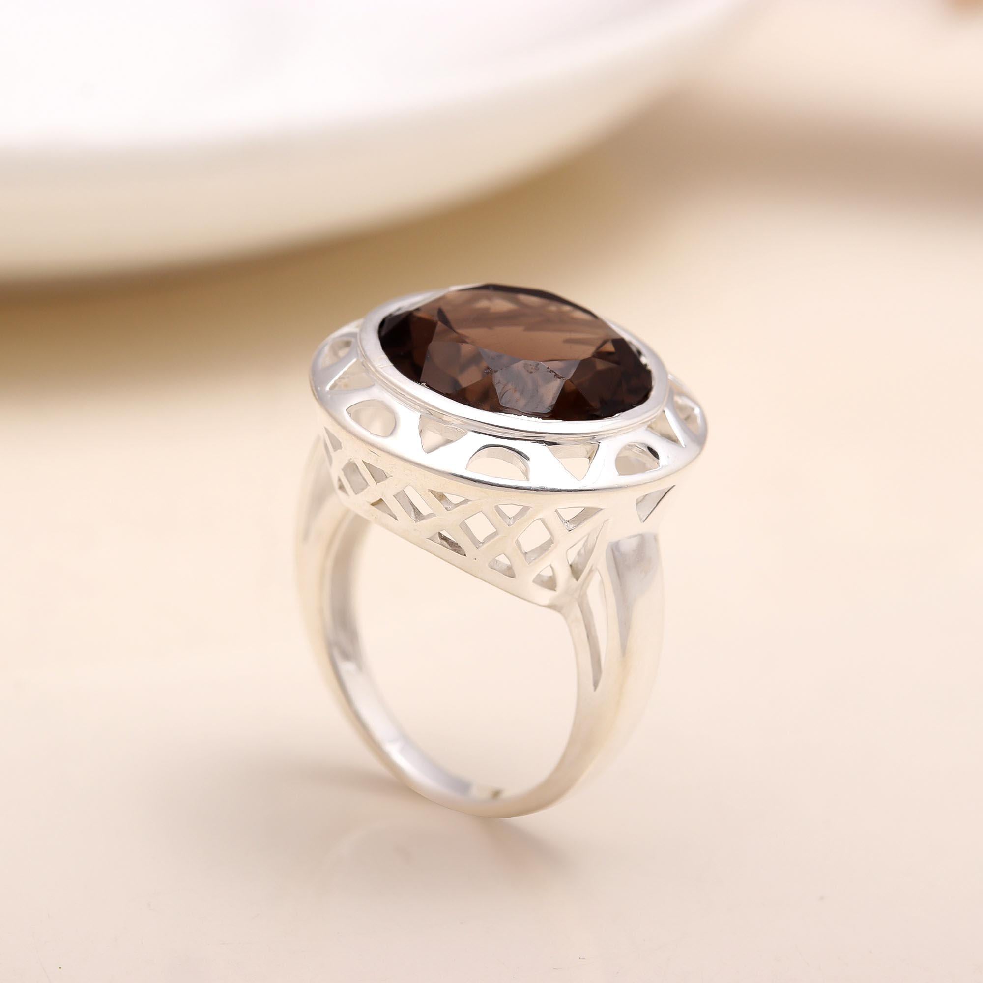 The Vintage Oval: Smoky Quartz Latticework Ring