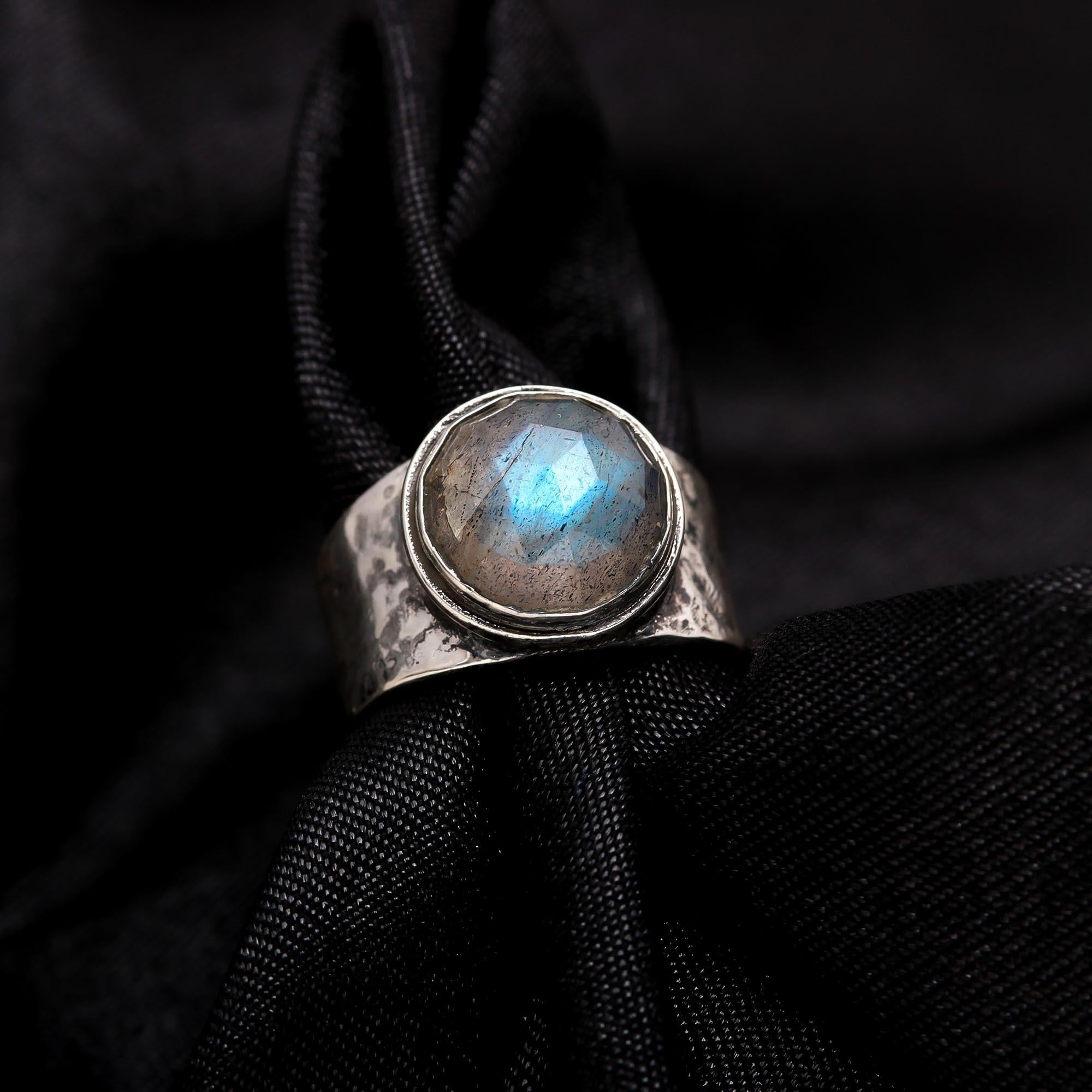 Round Labradorite: Wide Hammered Silver Ring