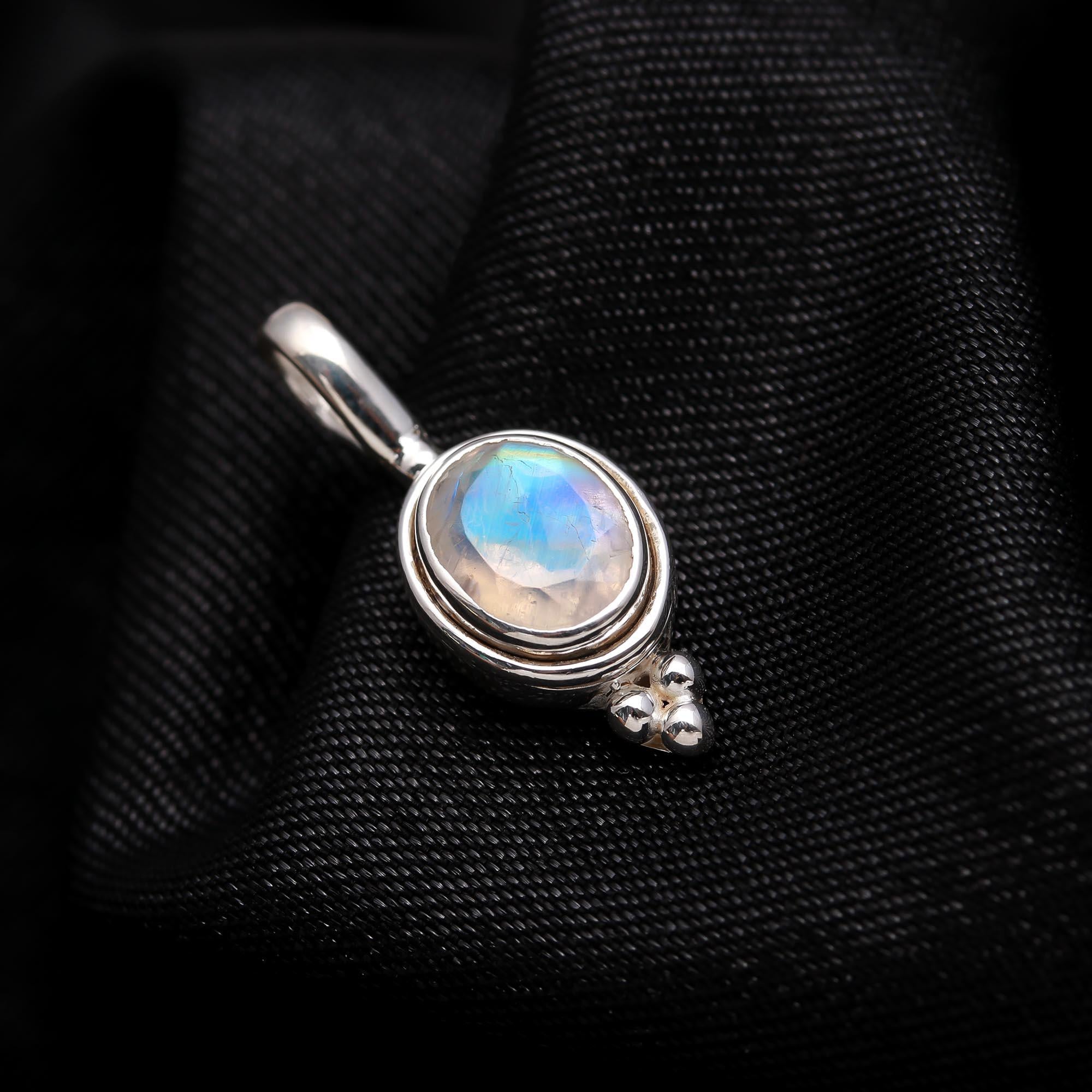sterling silver Moonstone gemstone pendant