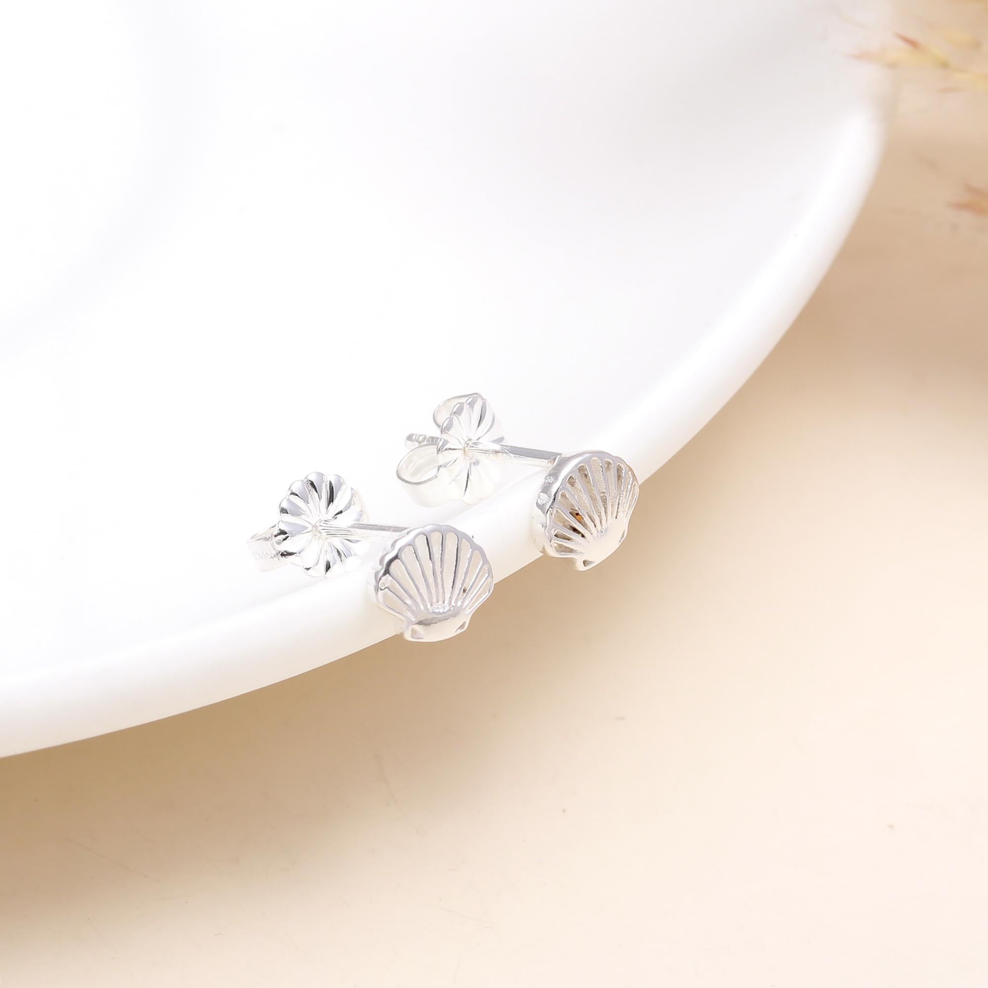 925 Sterling Silver Seashell Stud Earrings