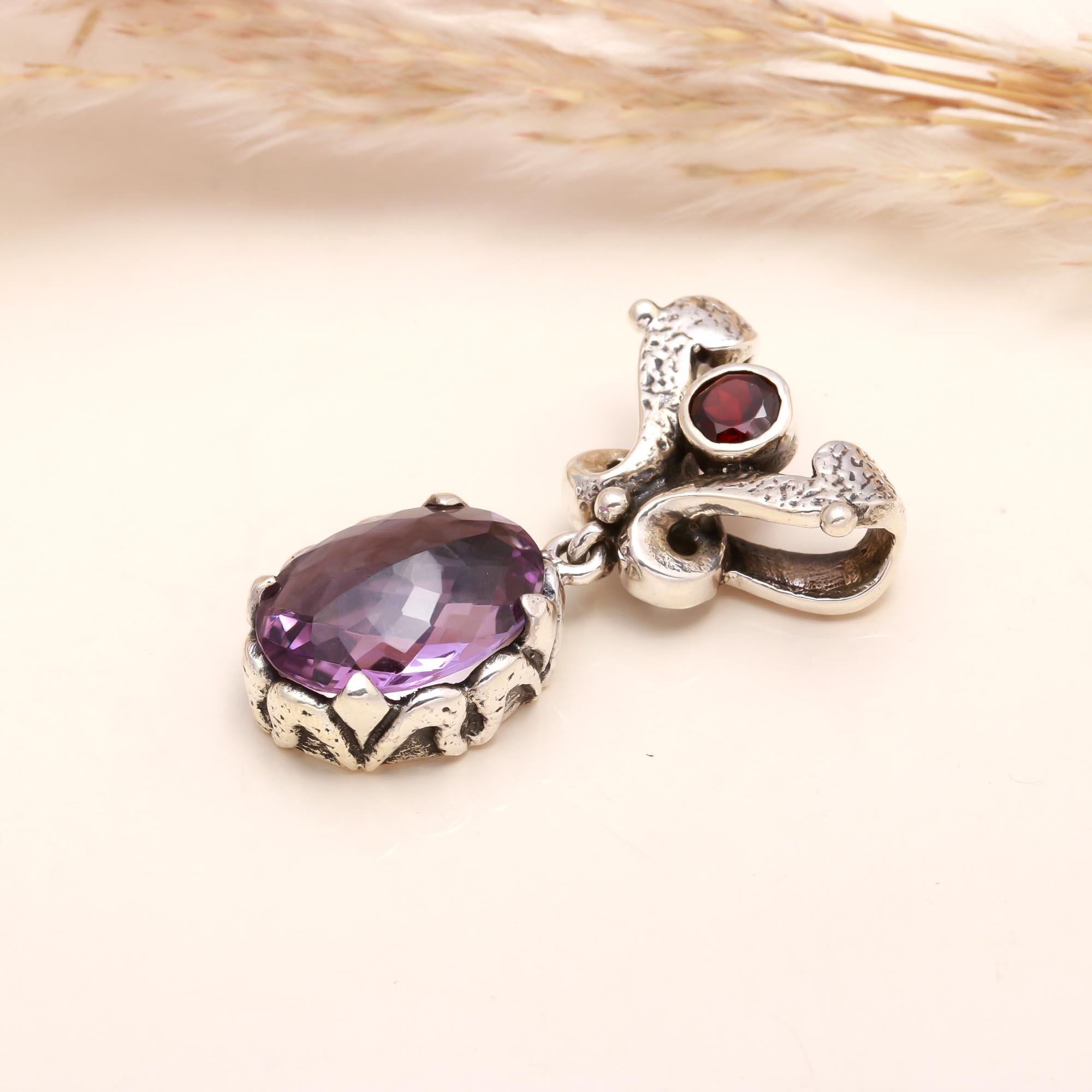 925 Sterling Silver Vintage-Inspired Amethyst & Garnet Pendant