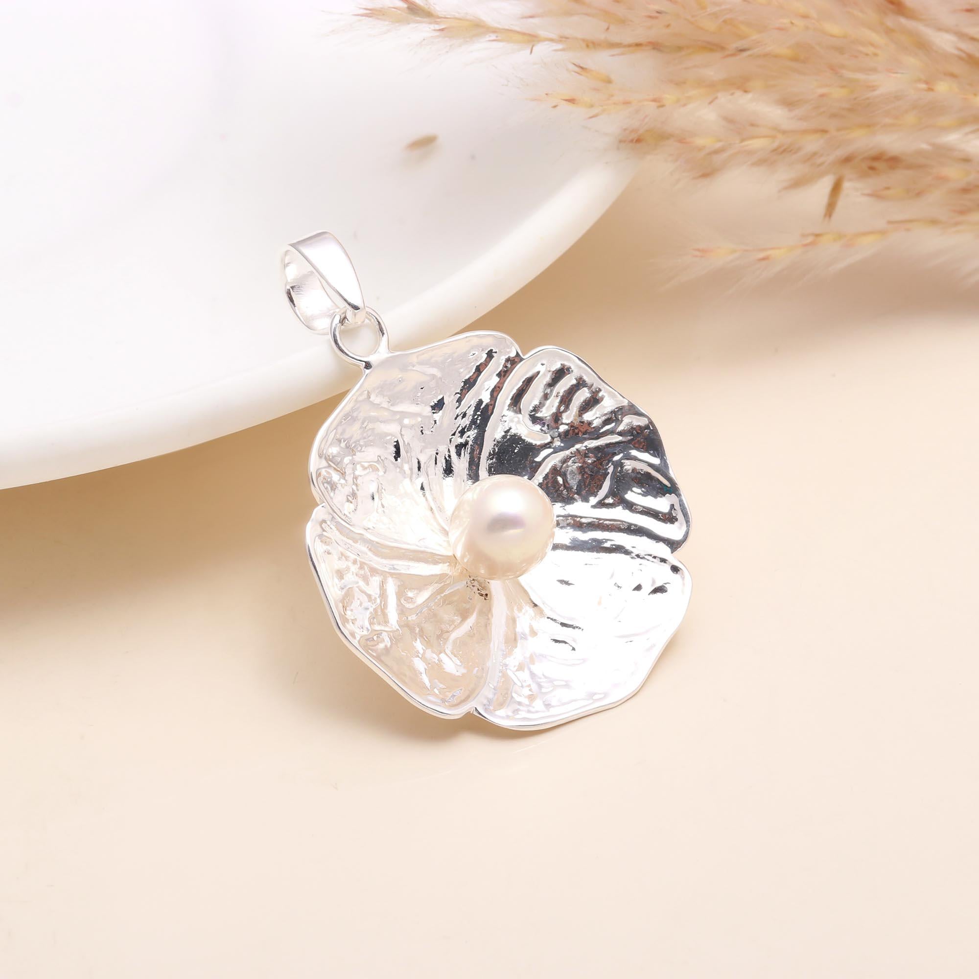 925 Sterling Silver Floral Pendant with White Pearl