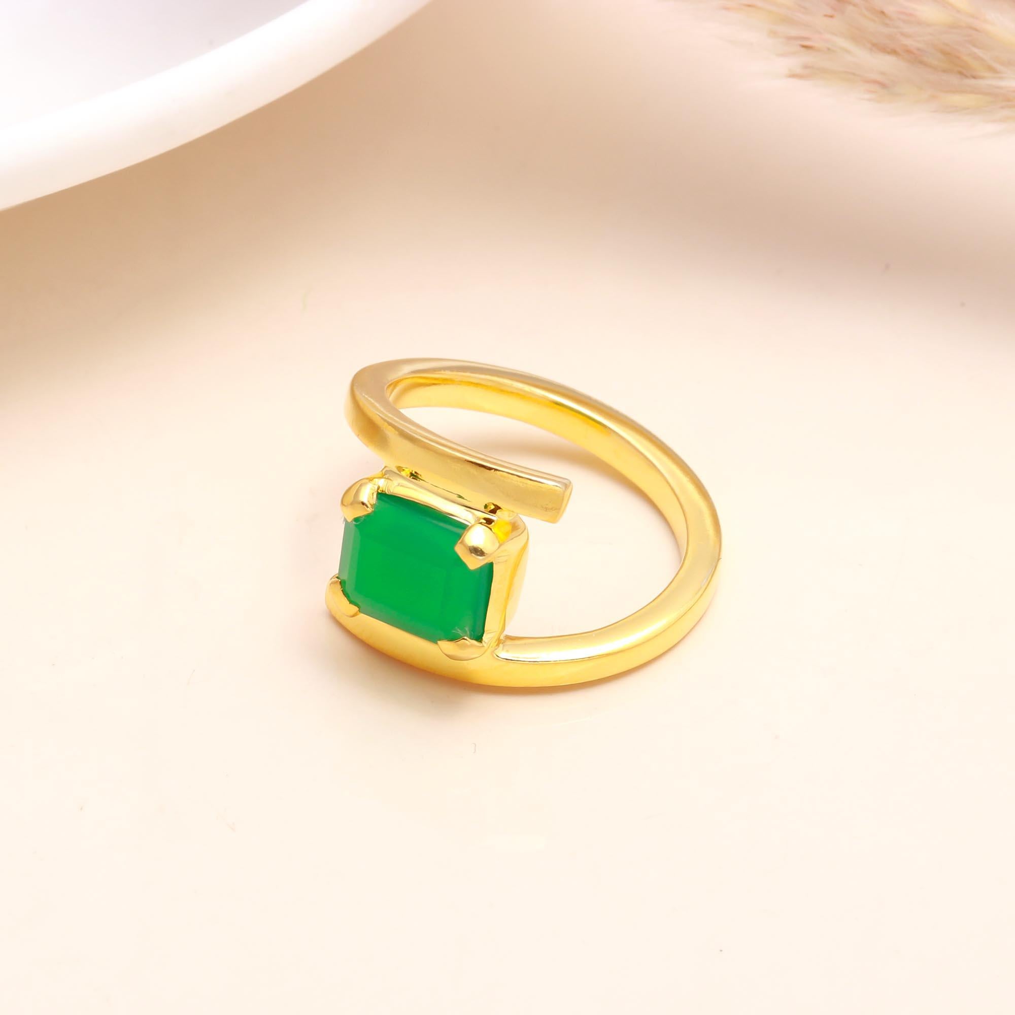 The Geometric Emerald: Gold Modern Bypass Ring