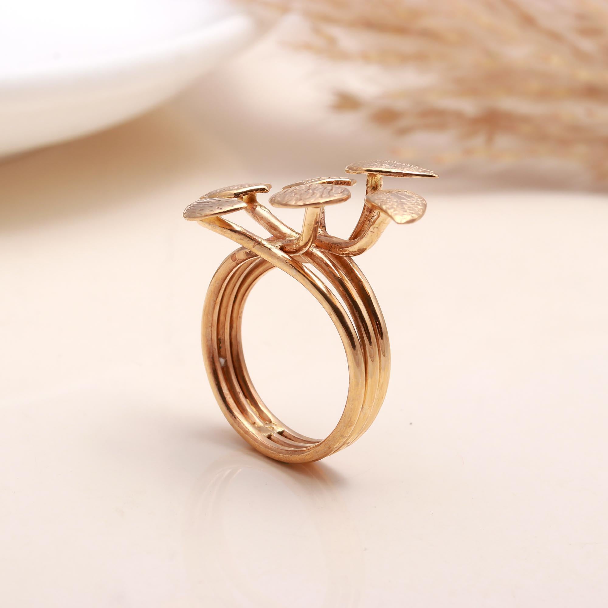 The Golden Gingko: Multi-Stem Leaf Ring
