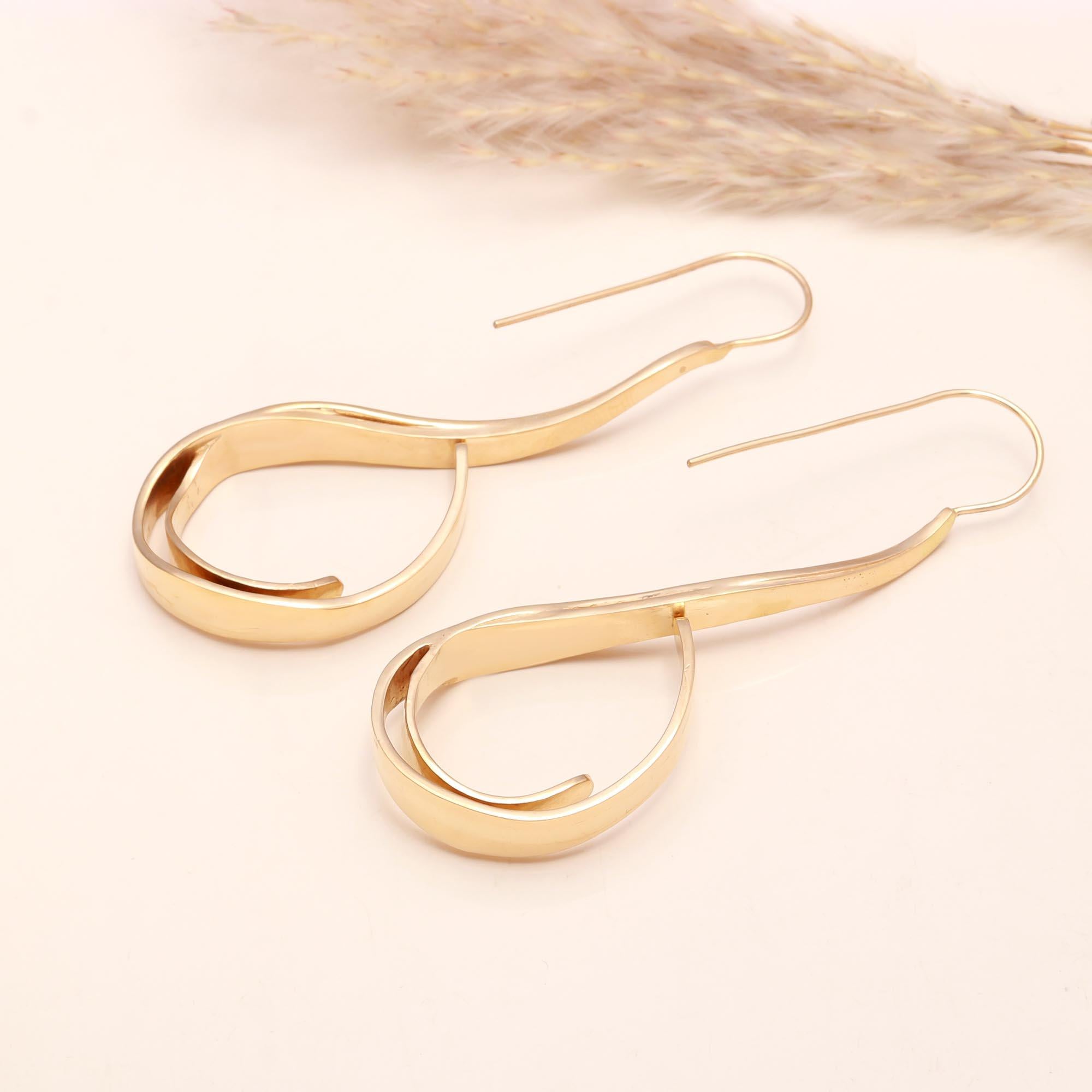 The Liquid Ribbon: Abstract Gold Loop Earrings